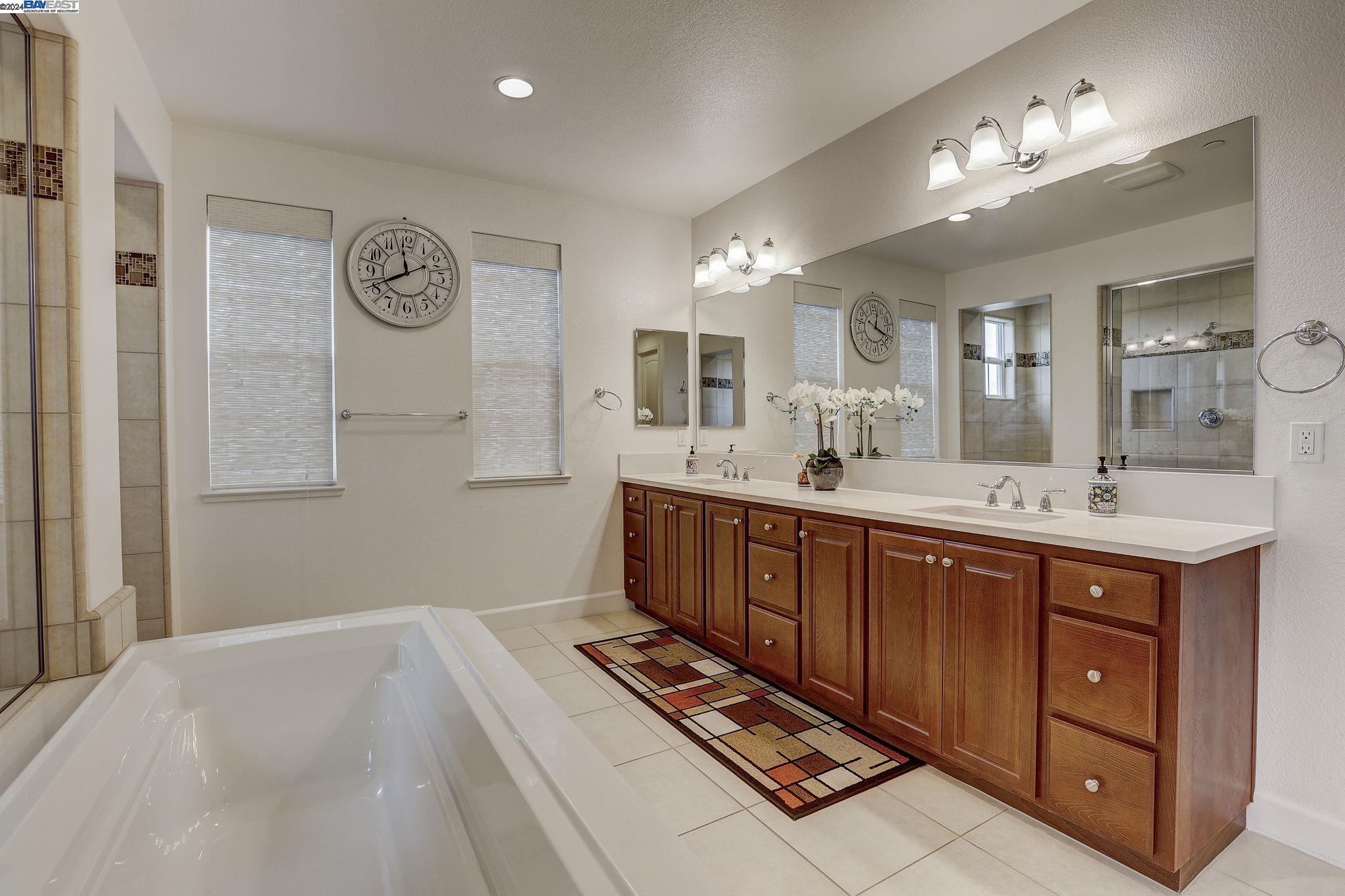 Detail Gallery Image 26 of 40 For 5008 Volterra Ct, Dublin,  CA 94568 - 4 Beds | 4/1 Baths