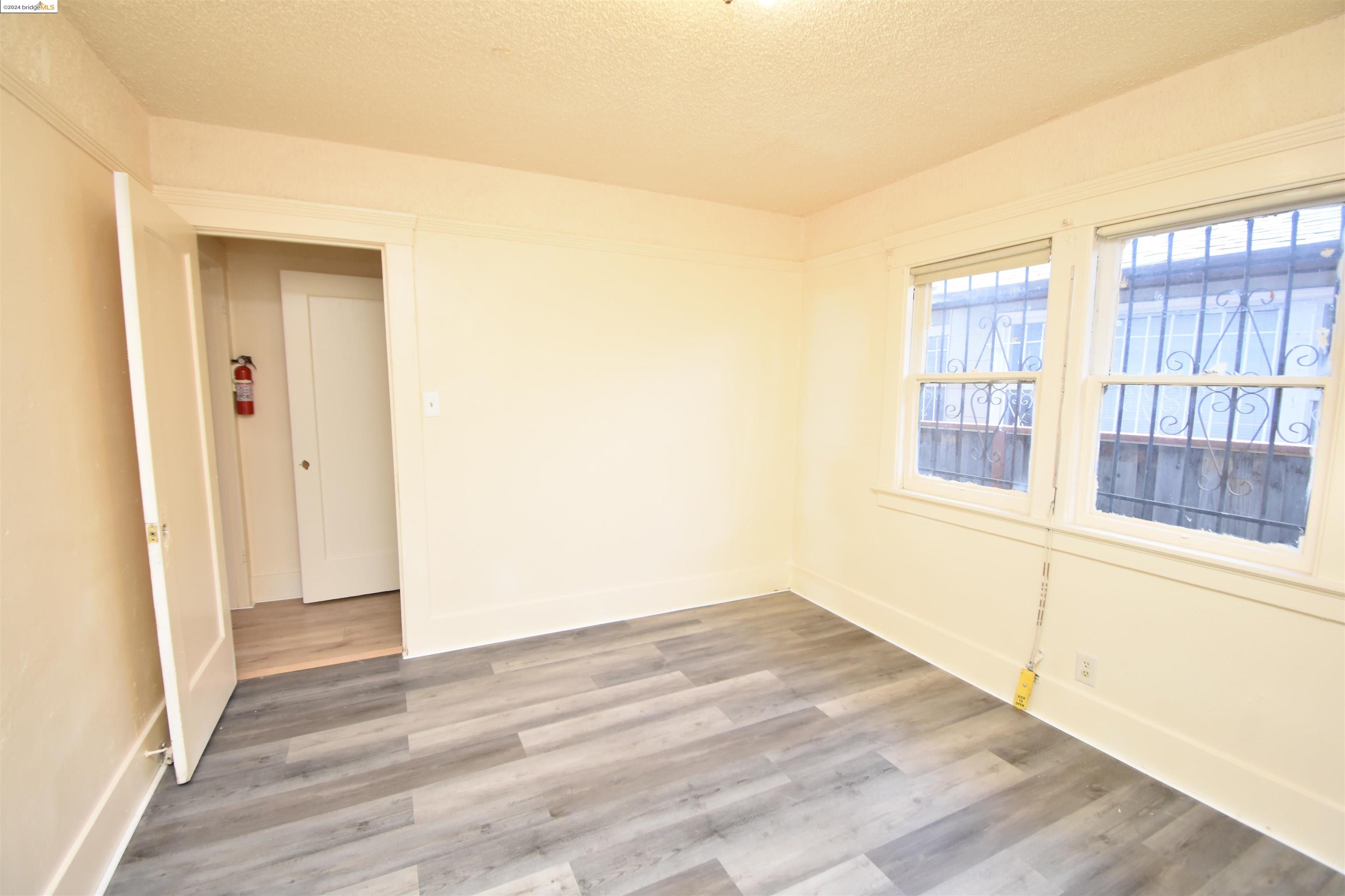 Detail Gallery Image 9 of 15 For 1224 103rd Ave, Oakland,  CA 94603 - 2 Beds | 1 Baths