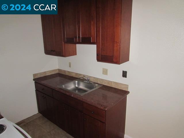 Detail Gallery Image 7 of 12 For 5647 Madison Ave #3,  Richmond,  CA 94804 - 2 Beds | 1 Baths