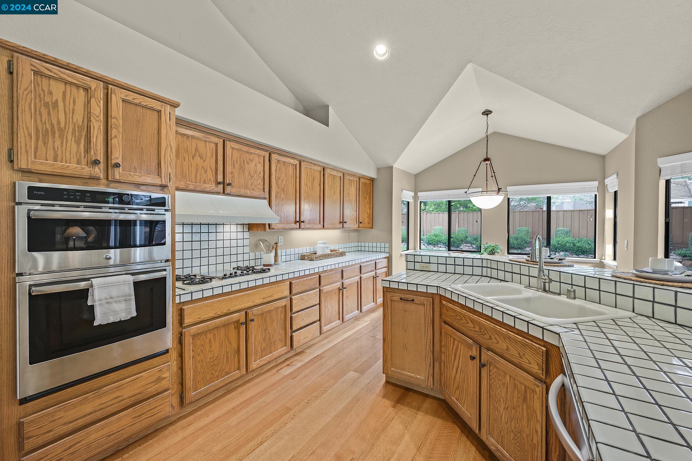 Detail Gallery Image 14 of 36 For 1000 Horizon Ct, Danville,  CA 94506 - 3 Beds | 2 Baths