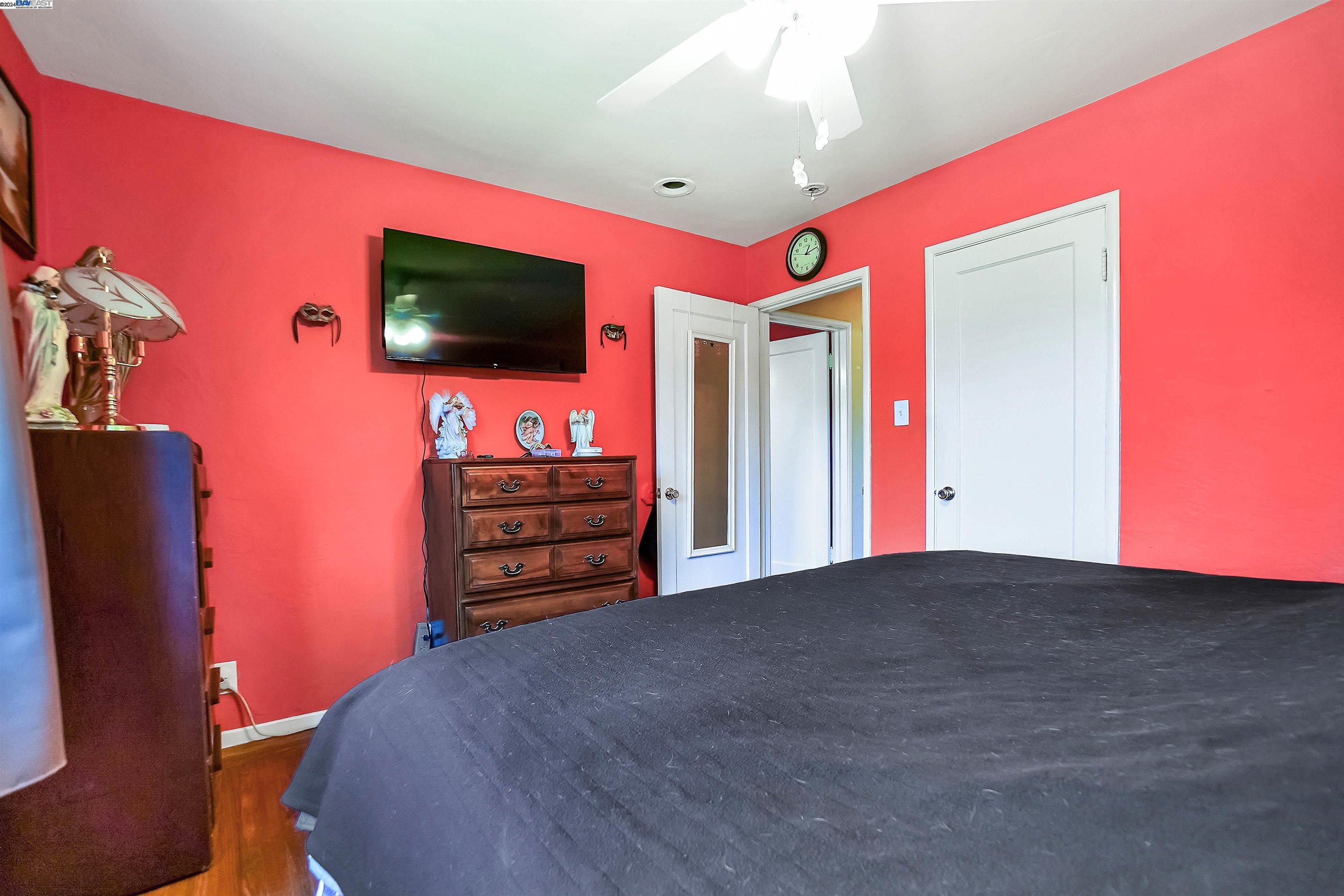 Detail Gallery Image 13 of 33 For 15387 Dewey St, San Leandro,  CA 94579 - 3 Beds | 1 Baths