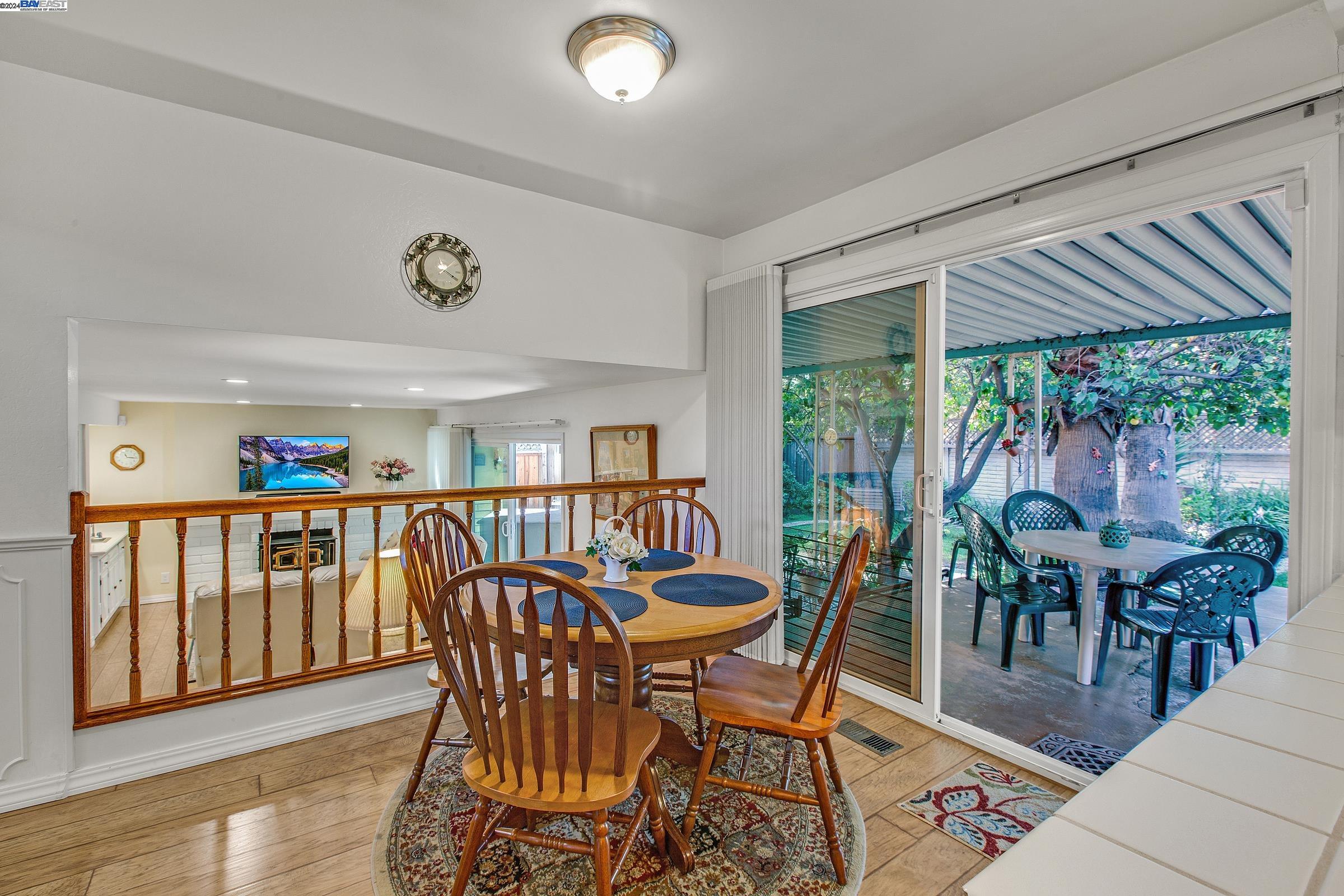 Detail Gallery Image 20 of 52 For 424 Avenida Del Roble, San Jose,  CA 95123 - 3 Beds | 2/1 Baths