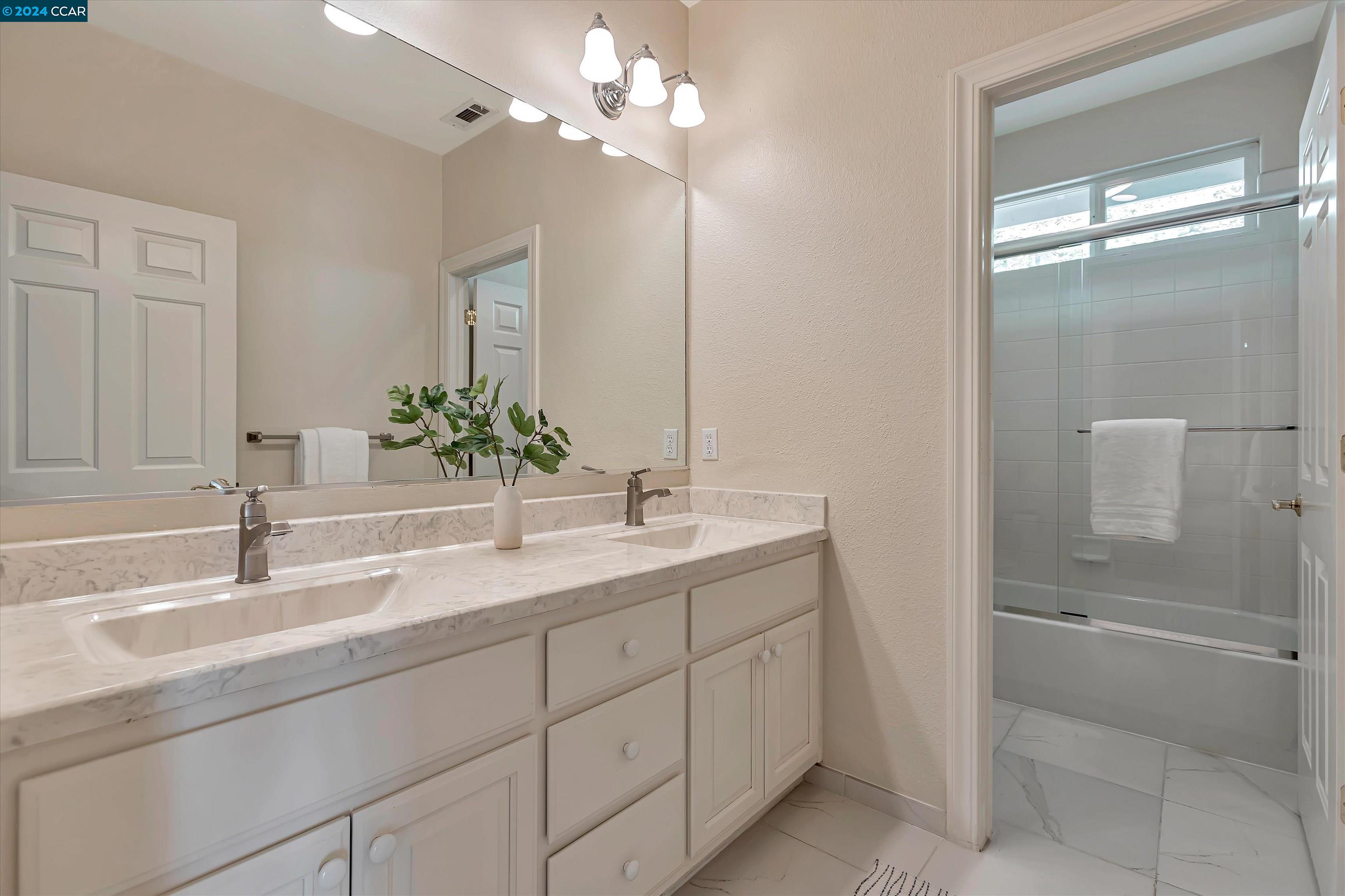 Detail Gallery Image 26 of 42 For 50 Corte Maria, Moraga,  CA 94556 - 4 Beds | 2/1 Baths