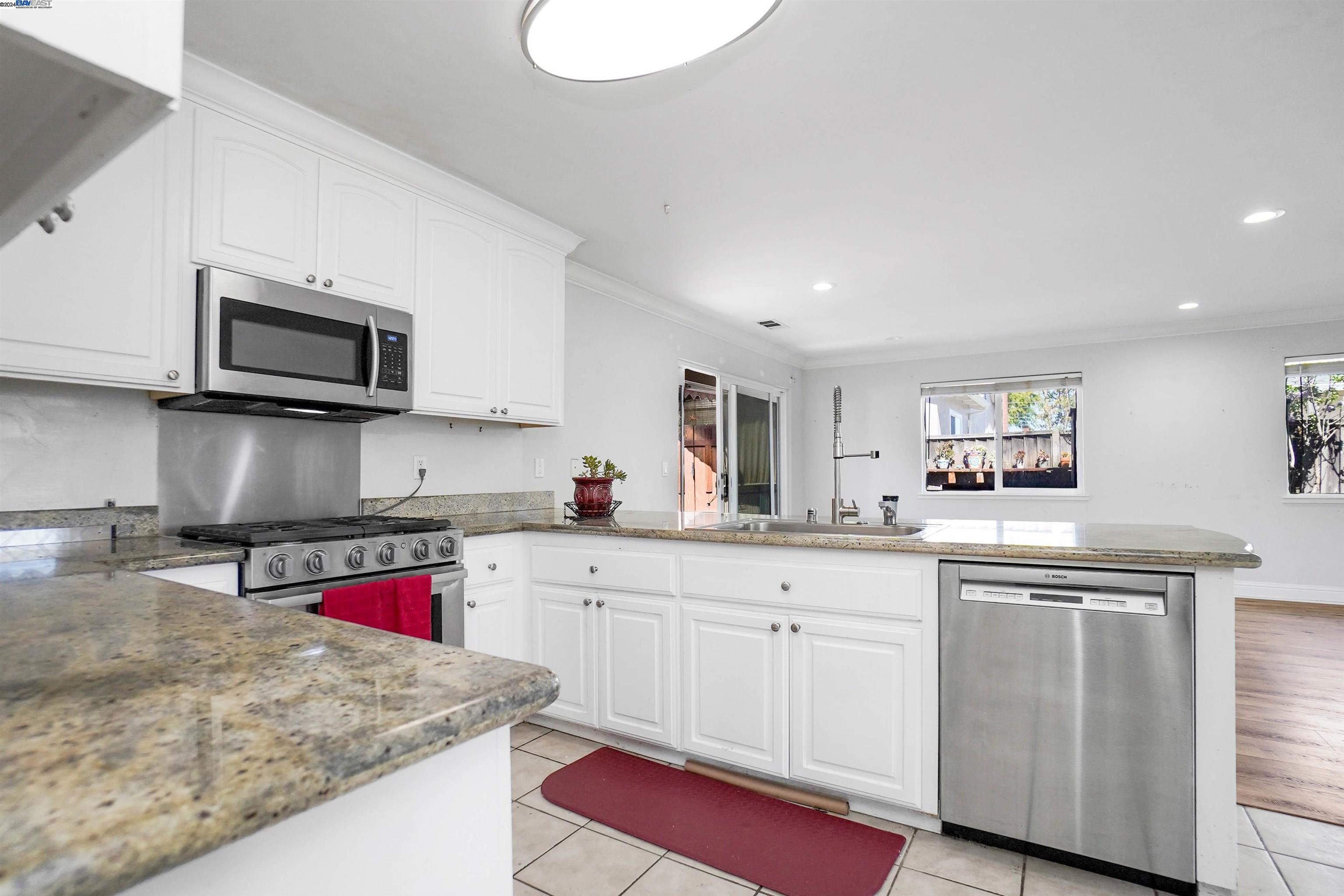 Detail Gallery Image 22 of 49 For 1783 Arena St, San Leandro,  CA 94579 - 3 Beds | 2 Baths