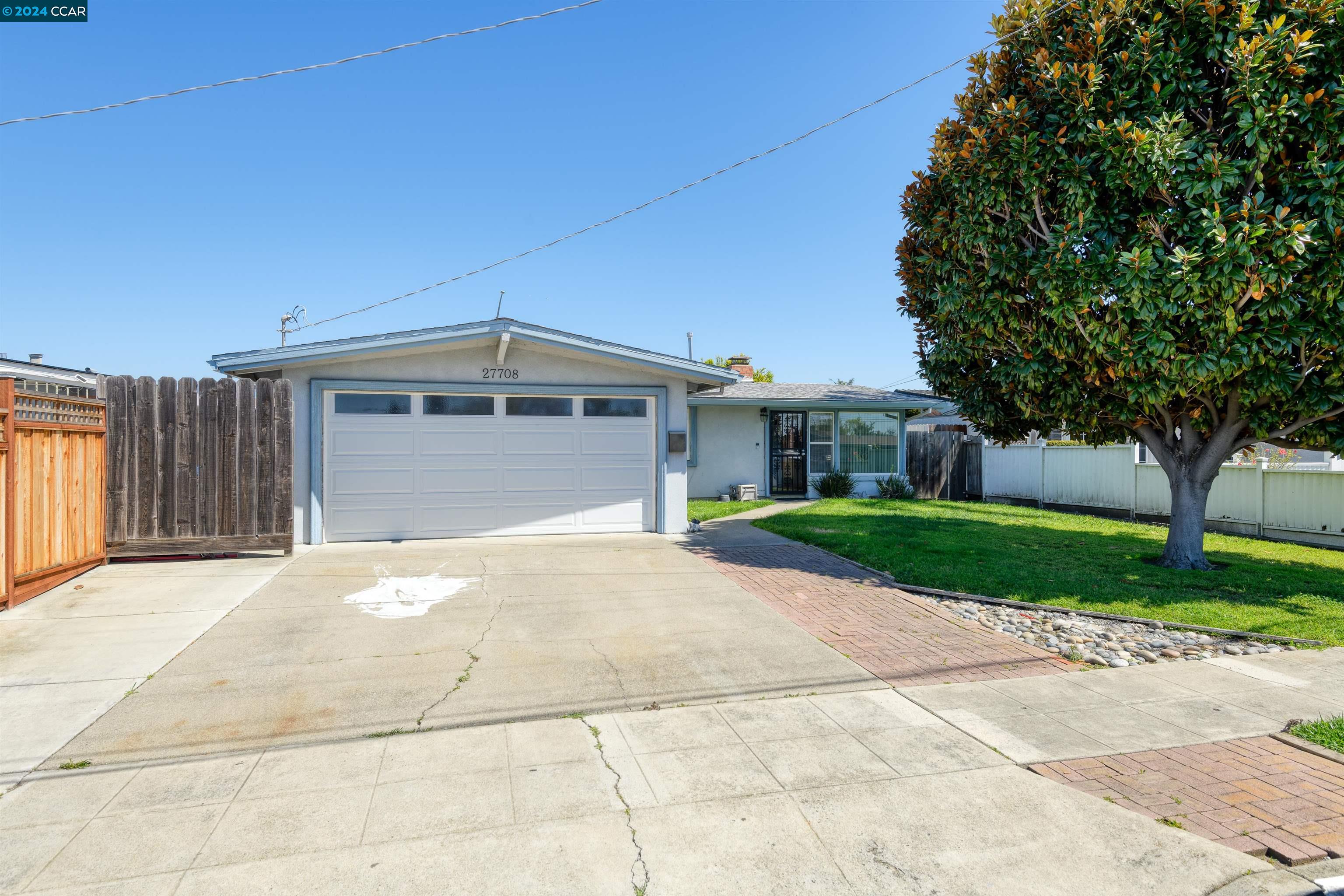 Detail Gallery Image 1 of 34 For 27708 Orlando Ave, Hayward,  CA 94545 - 3 Beds | 2 Baths