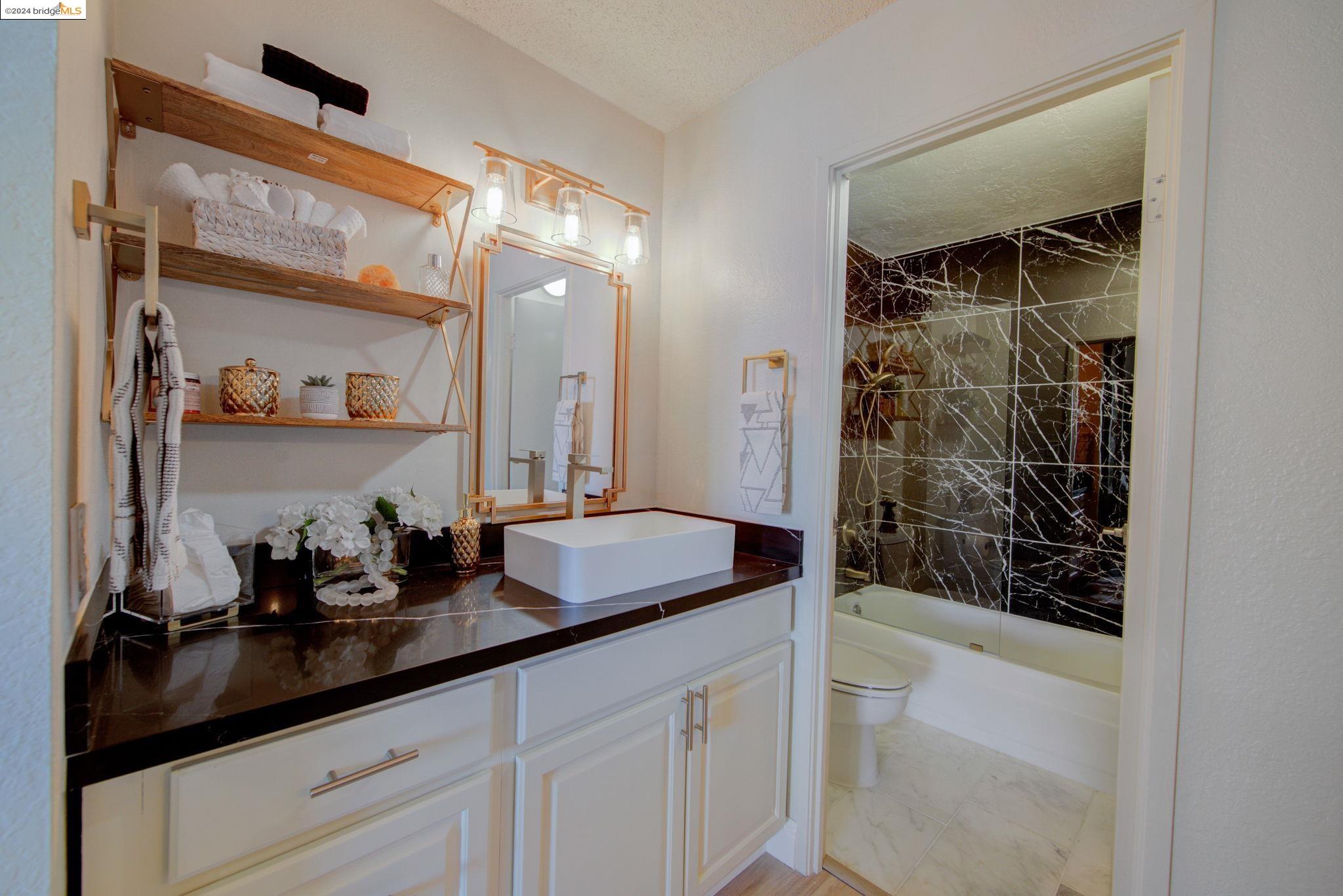 Detail Gallery Image 18 of 60 For 555 Pierce St #626,  Albany,  CA 94706 - 1 Beds | 1 Baths