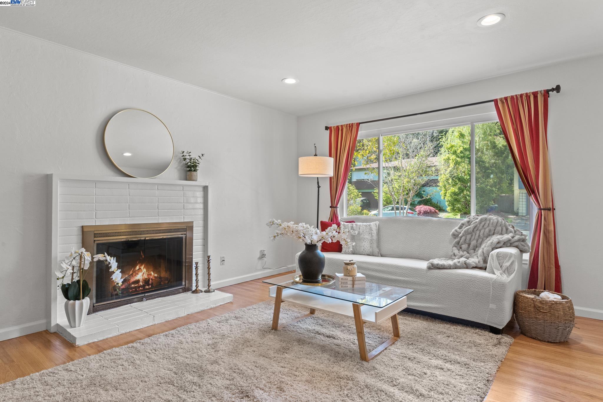 Detail Gallery Image 6 of 35 For 3435 Morningside Dr, Richmond,  CA 94803 - 3 Beds | 2 Baths