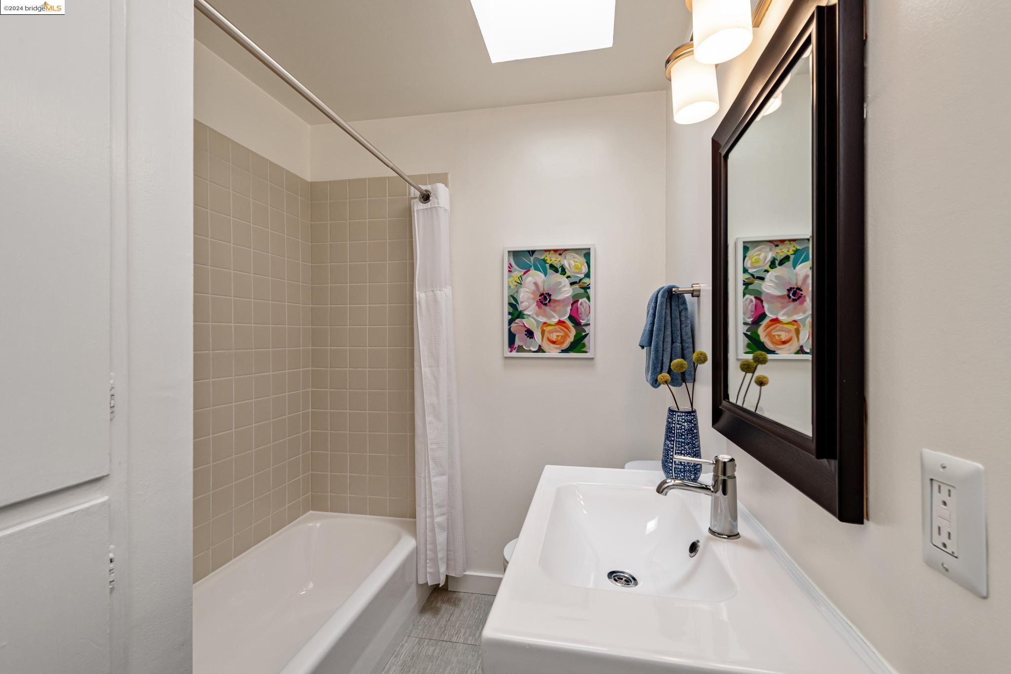 Detail Gallery Image 26 of 44 For 1226 Lawrence St, El Cerrito,  CA 94530 - 3 Beds | 2 Baths