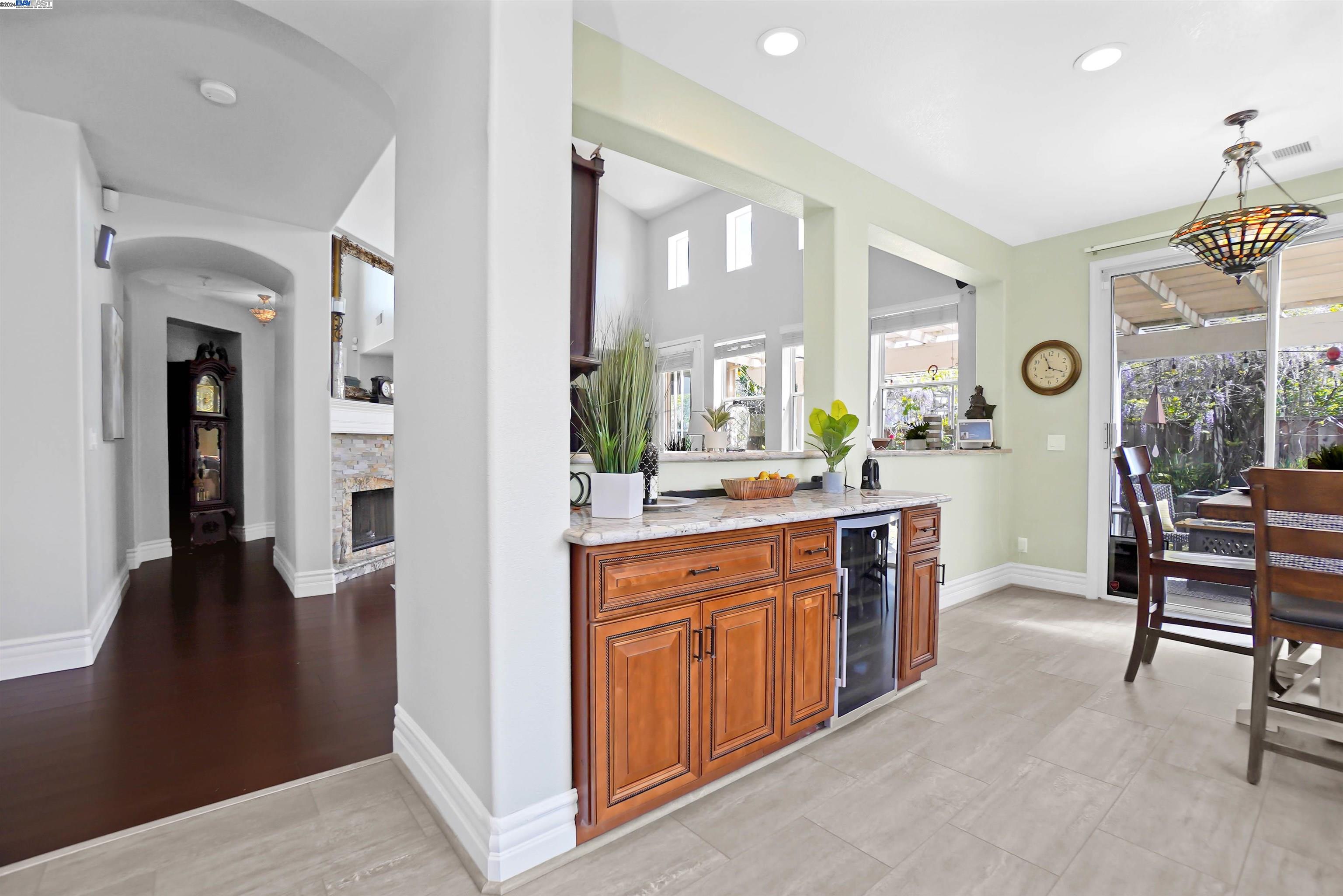 Detail Gallery Image 17 of 51 For 30264 Brookfield Rd, Hayward,  CA 94544 - 4 Beds | 2/1 Baths