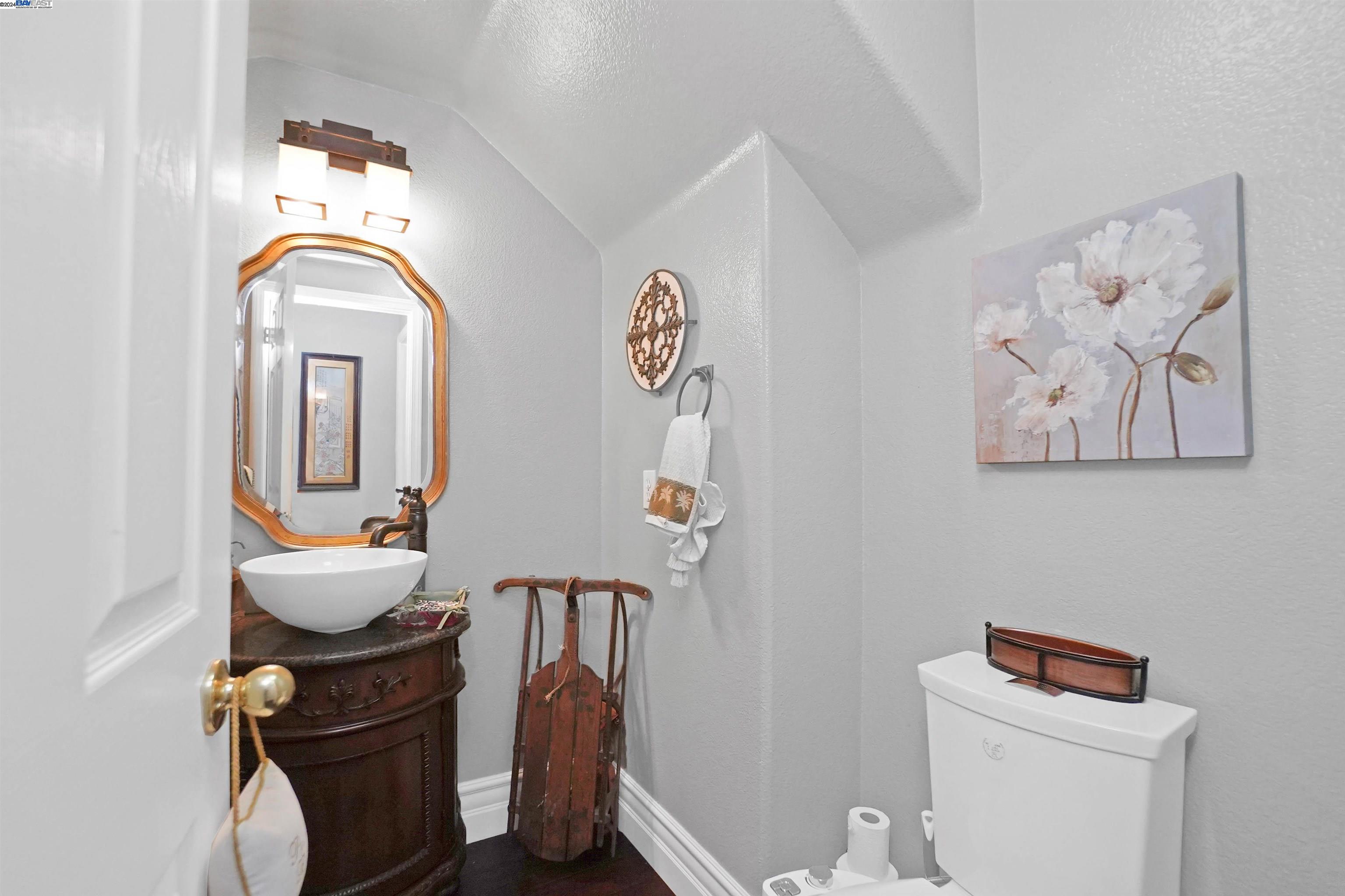 Detail Gallery Image 25 of 51 For 30264 Brookfield Rd, Hayward,  CA 94544 - 4 Beds | 2/1 Baths