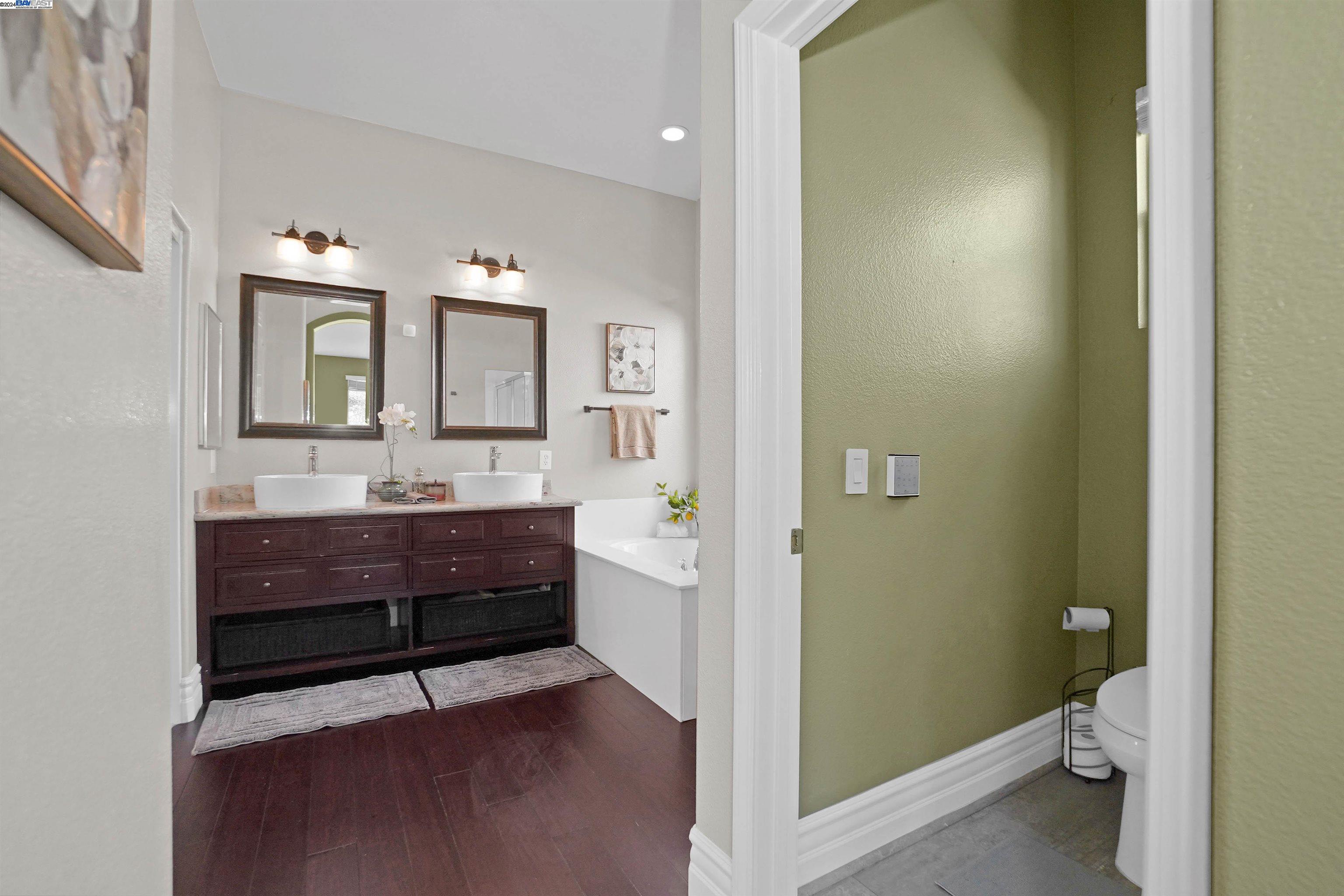 Detail Gallery Image 29 of 51 For 30264 Brookfield Rd, Hayward,  CA 94544 - 4 Beds | 2/1 Baths