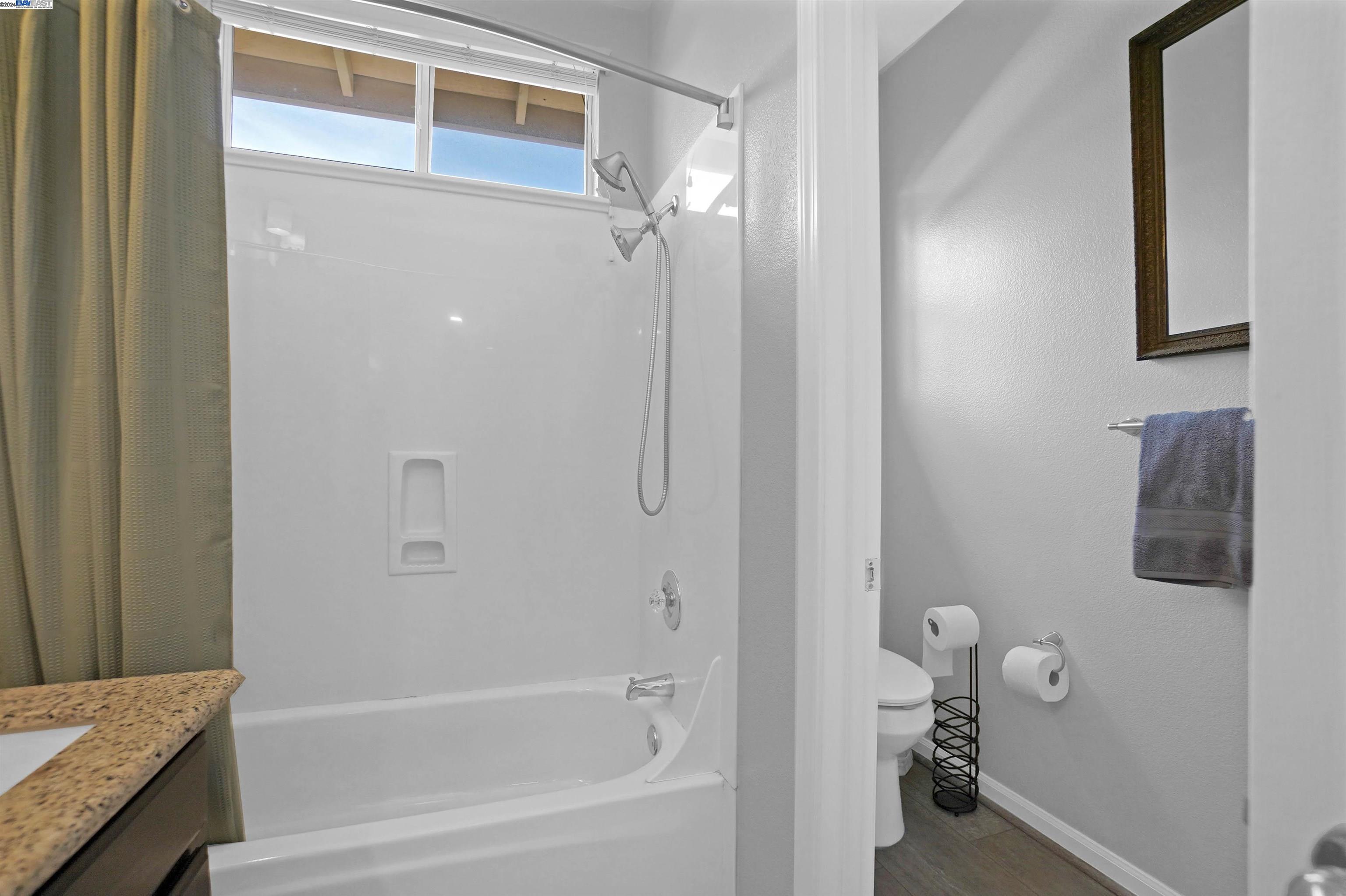 Detail Gallery Image 38 of 51 For 30264 Brookfield Rd, Hayward,  CA 94544 - 4 Beds | 2/1 Baths