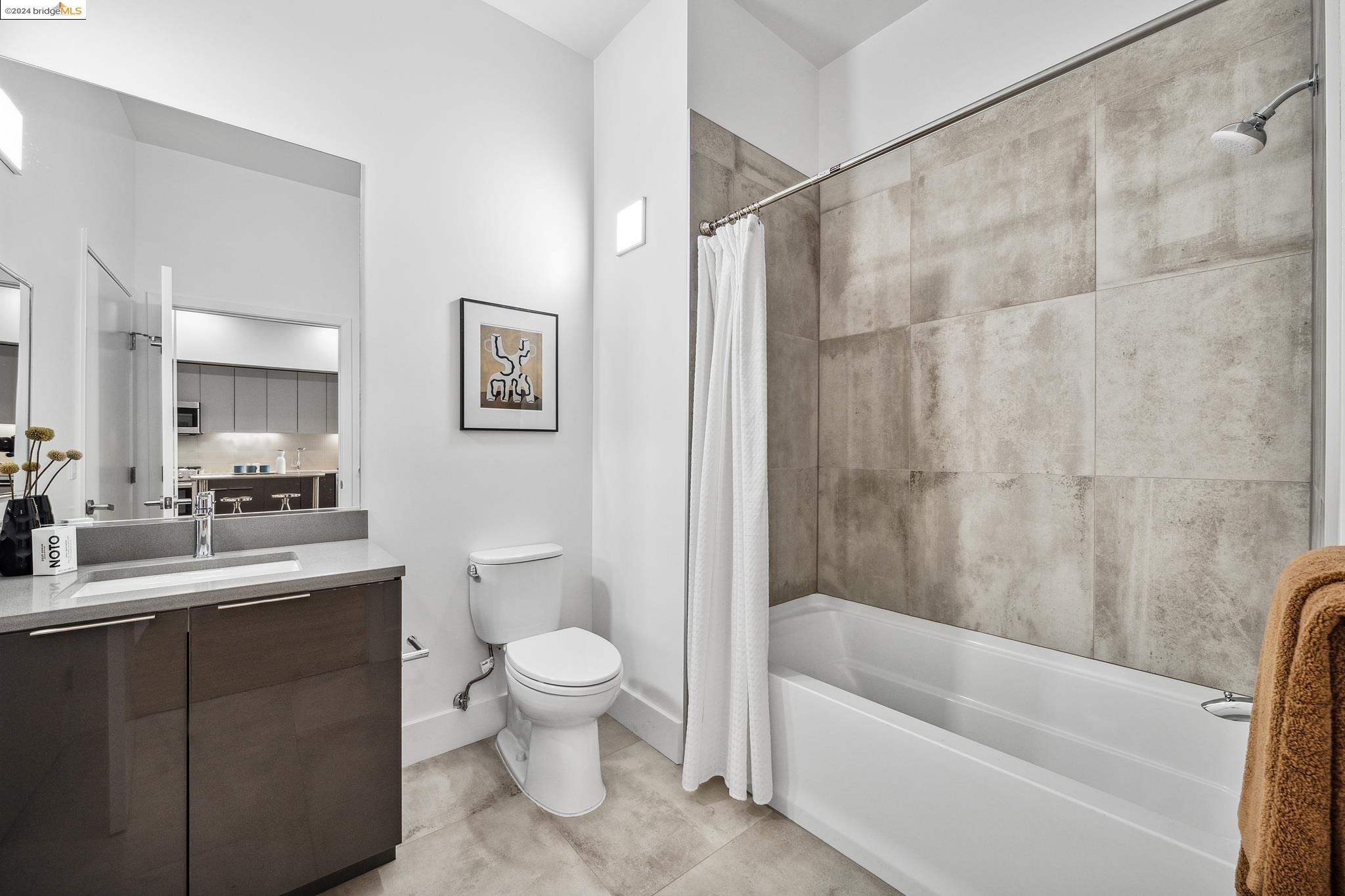 Detail Gallery Image 18 of 32 For 1545 32nd St. #107,  Oakland,  CA 94608 - 2 Beds | 2 Baths