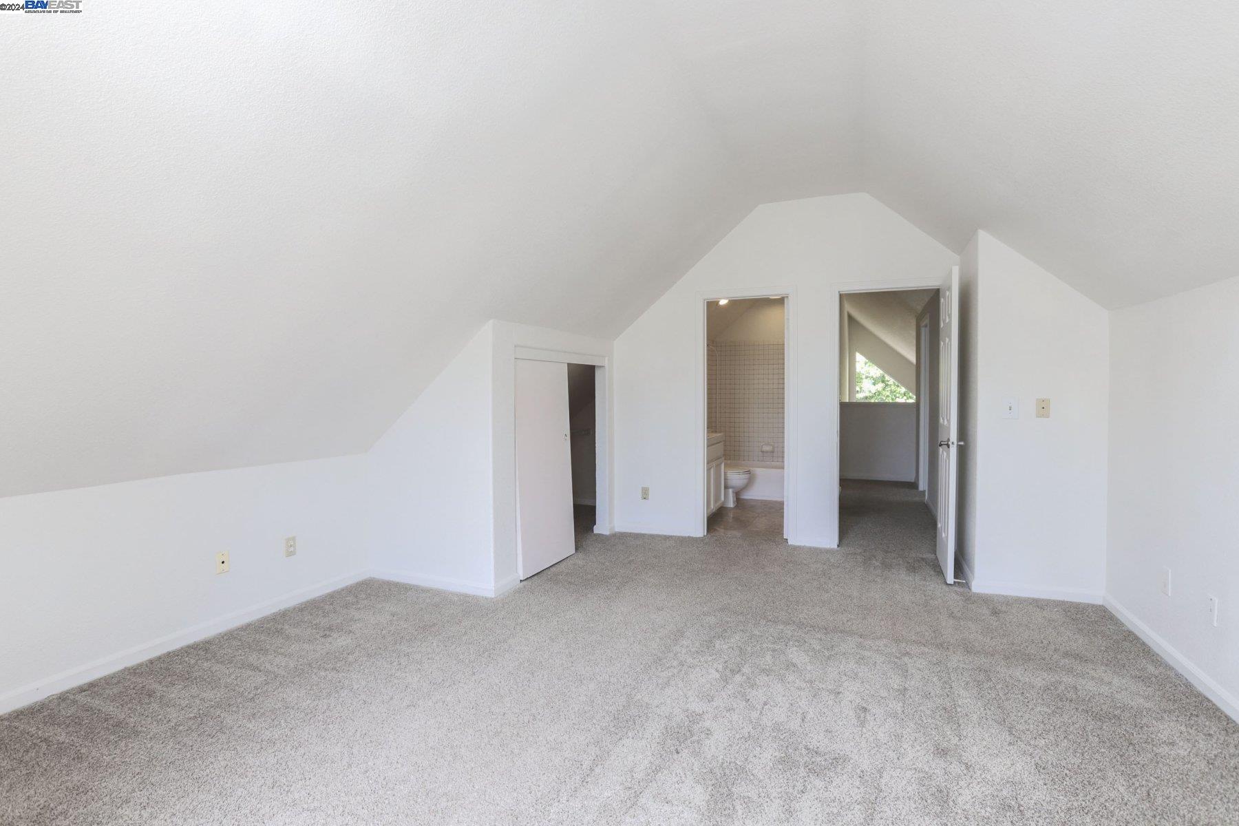 Detail Gallery Image 14 of 19 For 28 Marina Ridge Ct, Vallejo,  CA 94591 - 3 Beds | 2/1 Baths