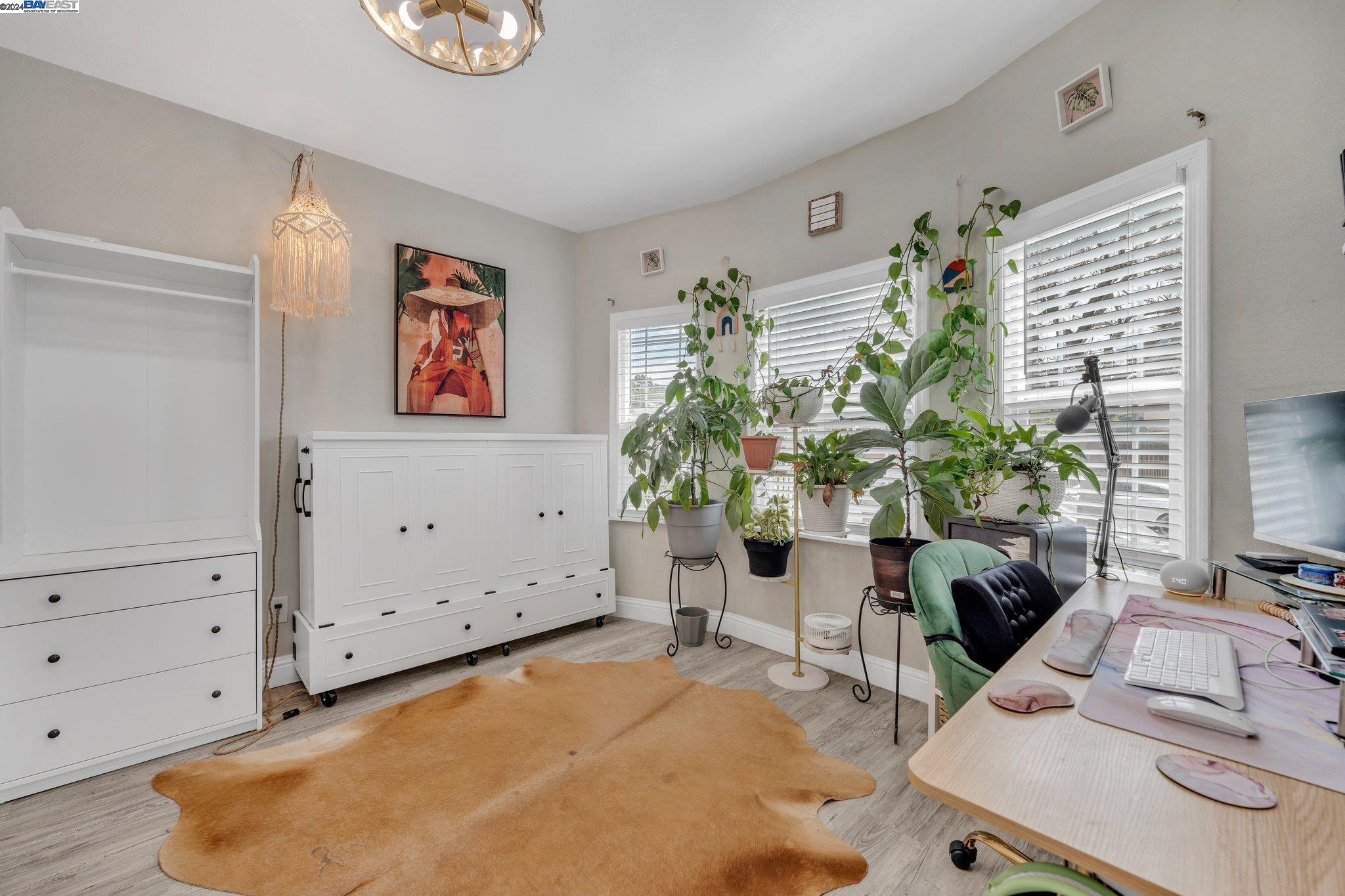 Detail Gallery Image 13 of 30 For 2321 88th Ave, Oakland,  CA 94605 - 2 Beds | 2 Baths