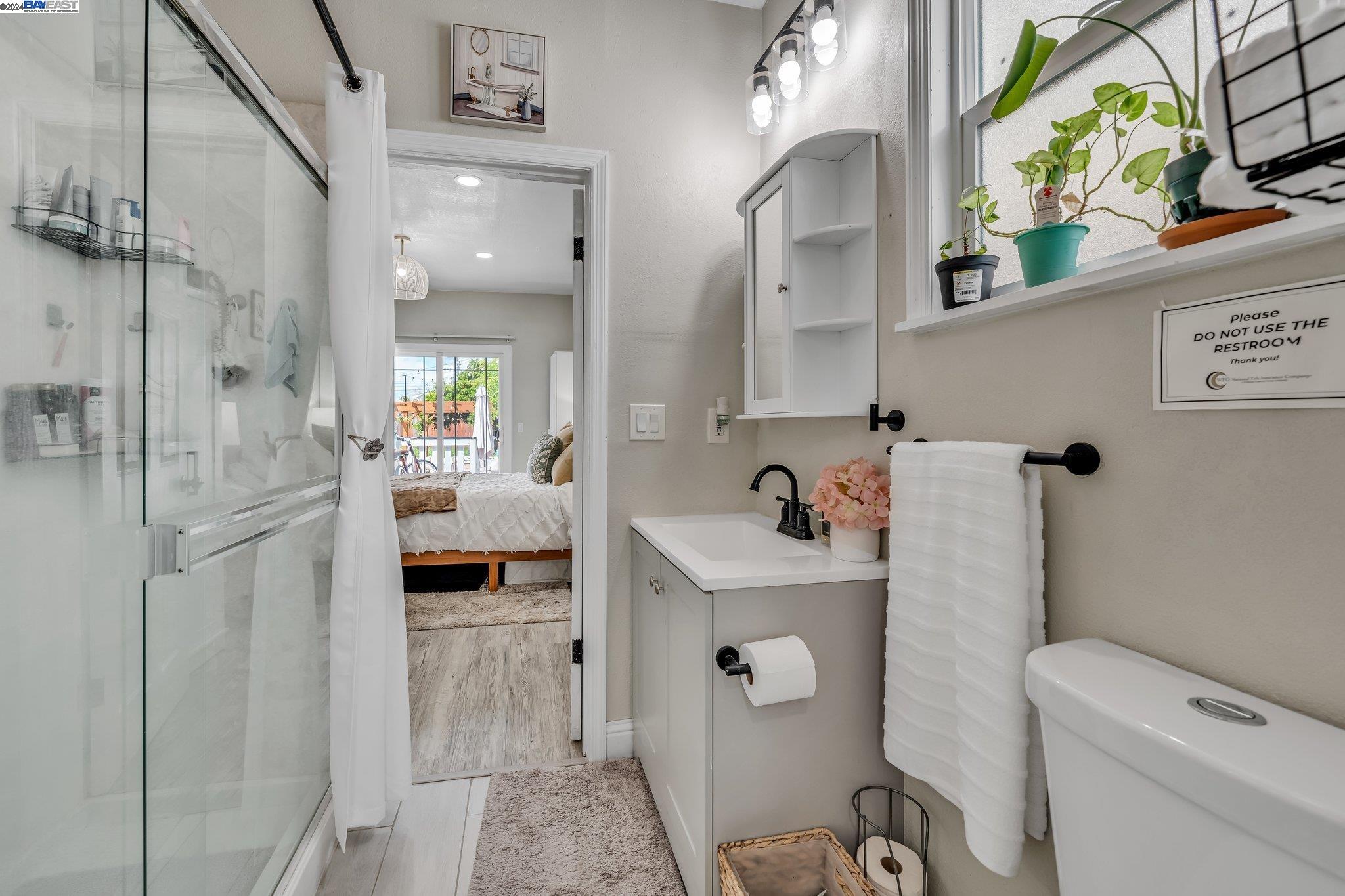Detail Gallery Image 21 of 30 For 2321 88th Ave, Oakland,  CA 94605 - 2 Beds | 2 Baths