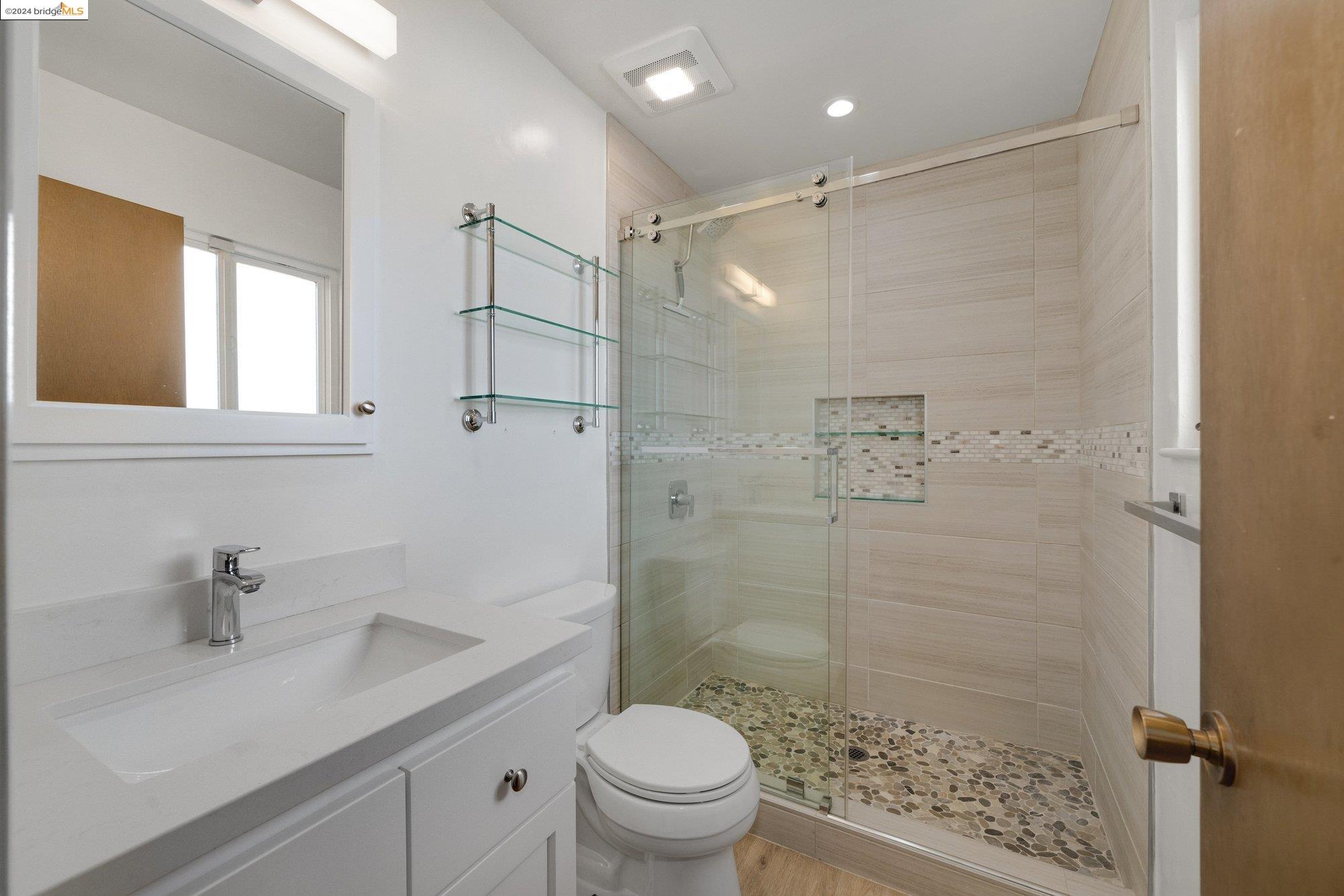 Detail Gallery Image 18 of 40 For 4012 Whittle Ave, Oakland,  CA 94602 - 3 Beds | 2 Baths