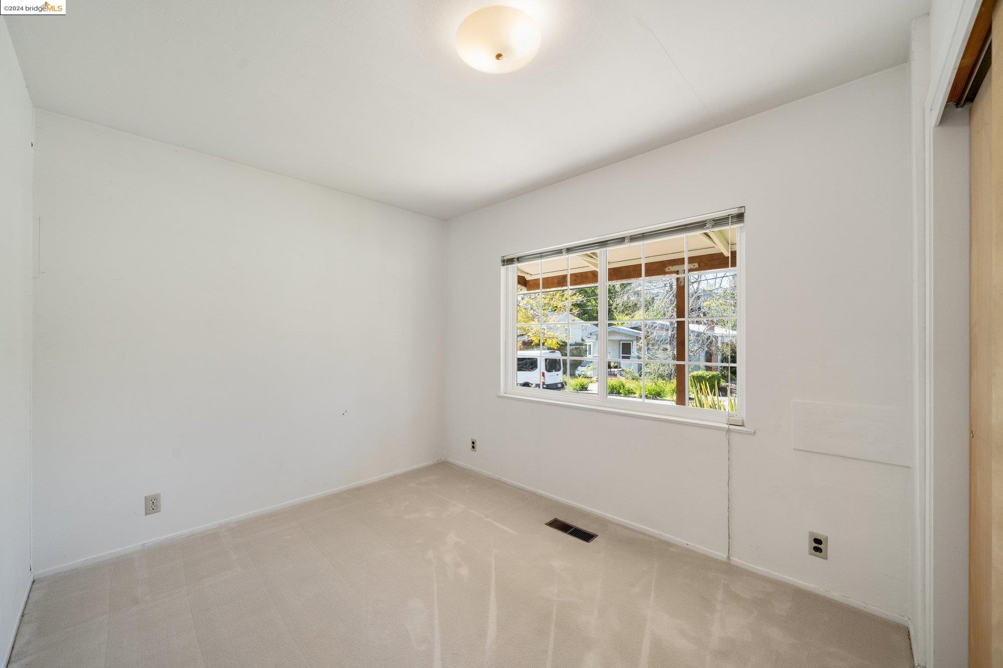 Detail Gallery Image 22 of 40 For 4012 Whittle Ave, Oakland,  CA 94602 - 3 Beds | 2 Baths