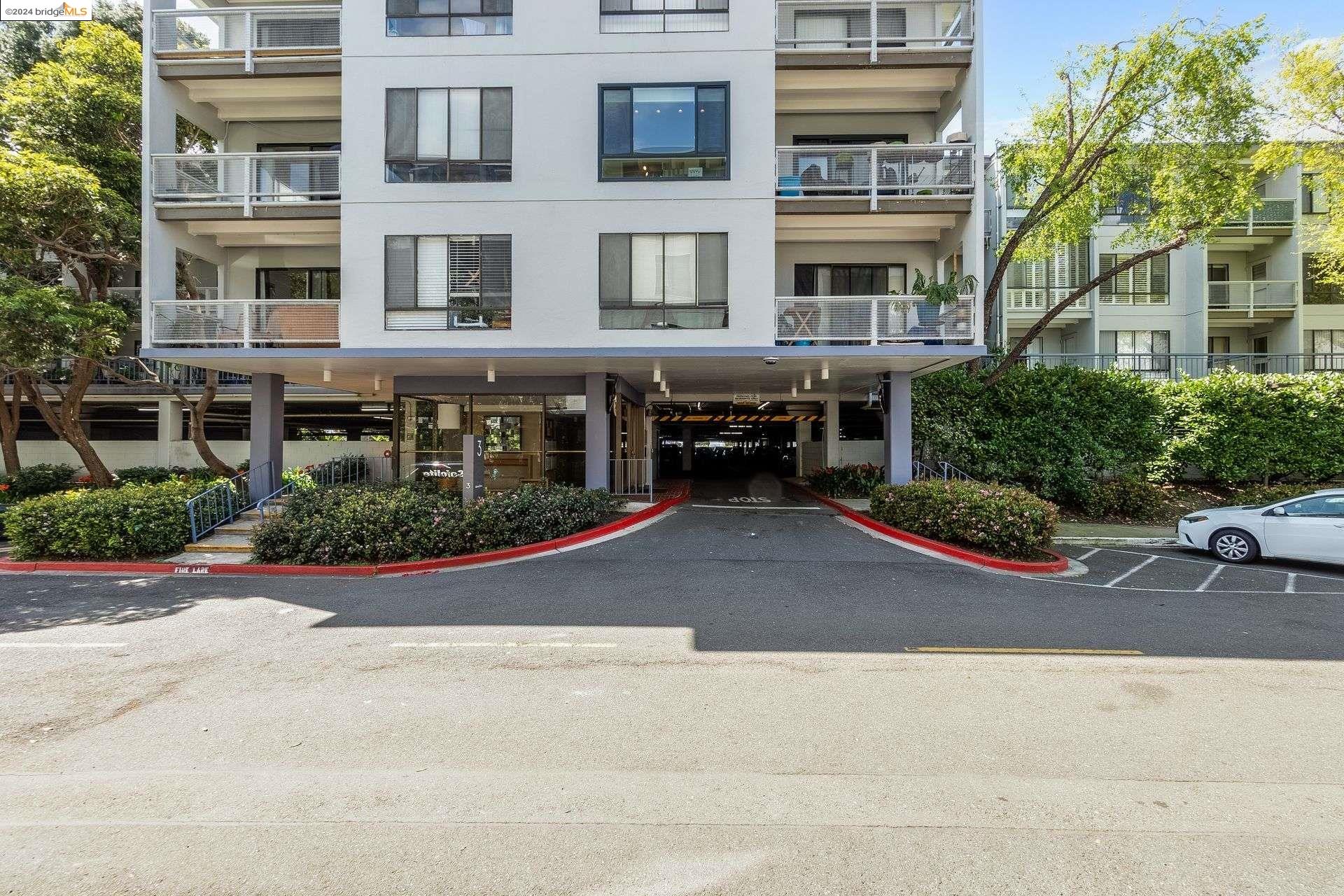 Detail Gallery Image 25 of 26 For 3 Admiral Dr #F370,  Emeryville,  CA 94608 - 1 Beds | 1 Baths