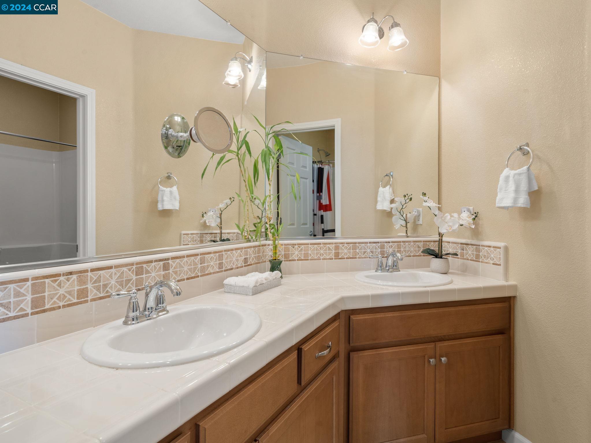 Detail Gallery Image 31 of 37 For 35 Solstice Ct, Oakley,  CA 94561 - 4 Beds | 3 Baths