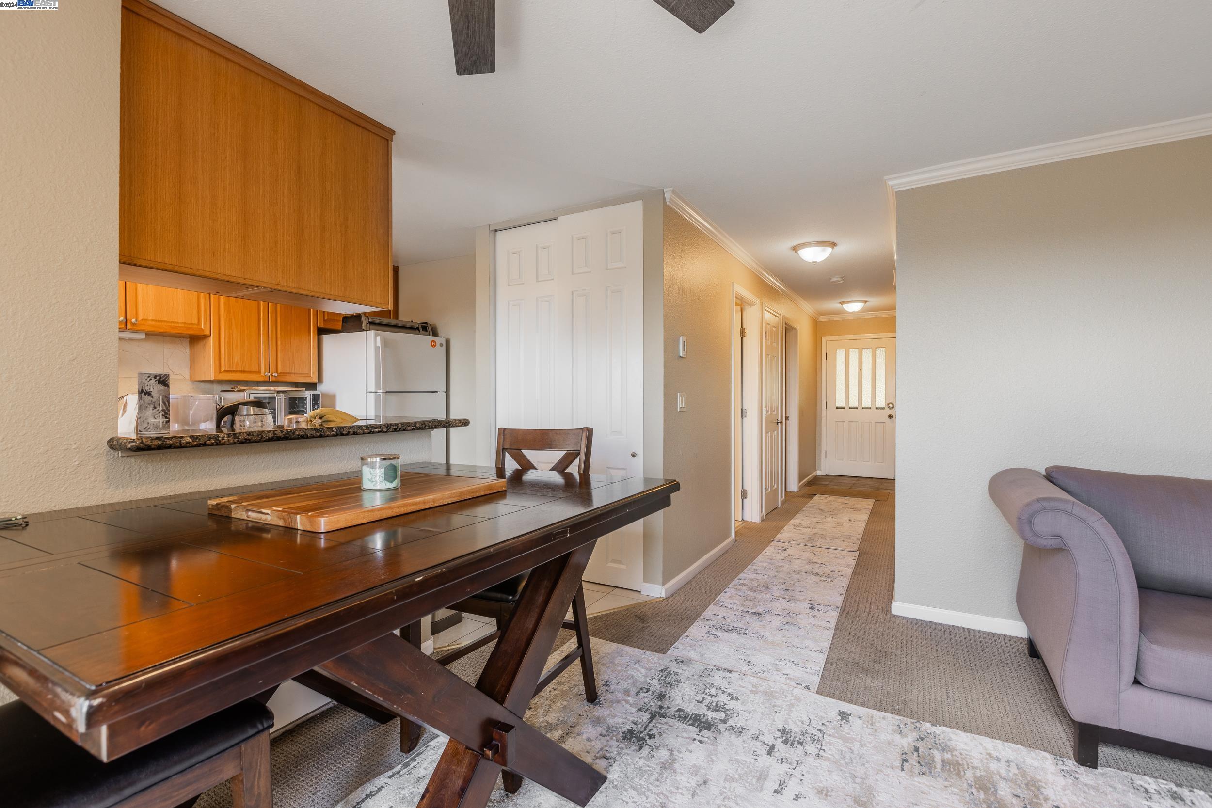 Detail Gallery Image 5 of 22 For 16389 Saratoga St 305e,  San Leandro,  CA 94578 - 2 Beds | 1/1 Baths