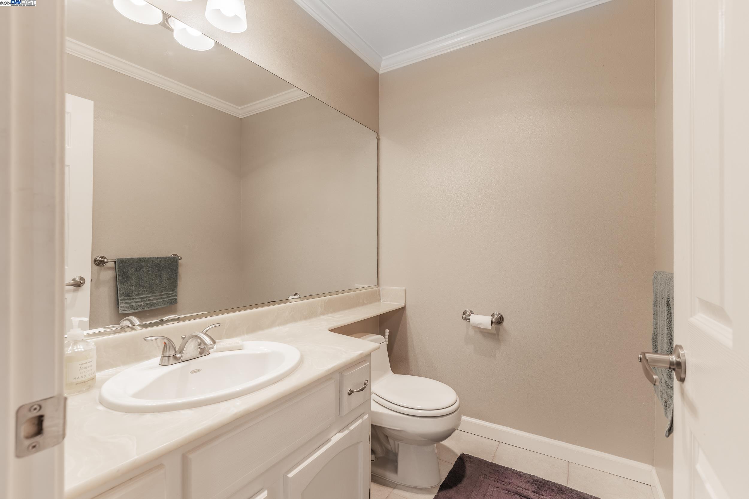 Detail Gallery Image 9 of 22 For 16389 Saratoga St 305e,  San Leandro,  CA 94578 - 2 Beds | 1/1 Baths