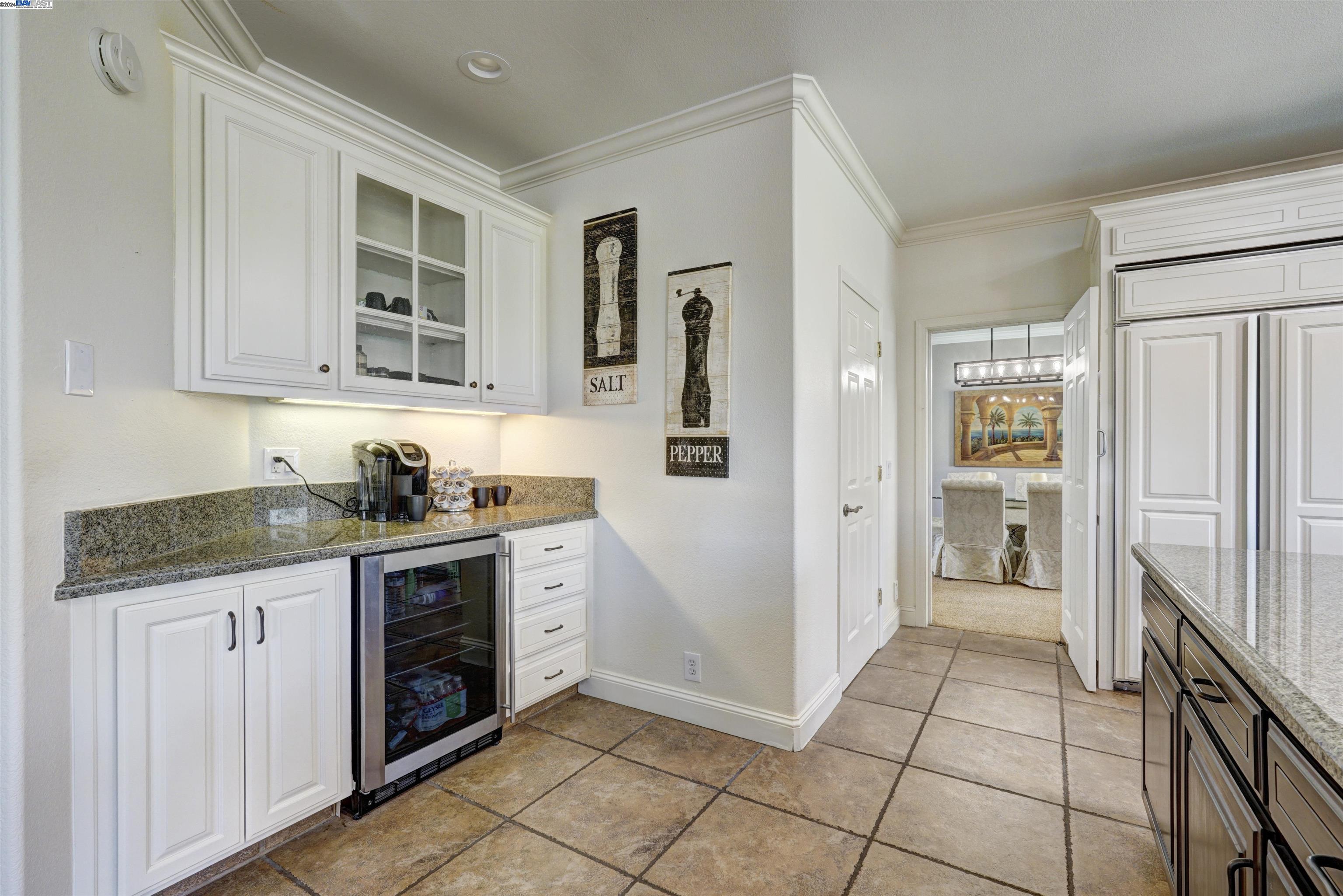 Detail Gallery Image 12 of 35 For 5662 Oakmont Ct., Discovery Bay,  CA 94505-513 - 5 Beds | 4 Baths