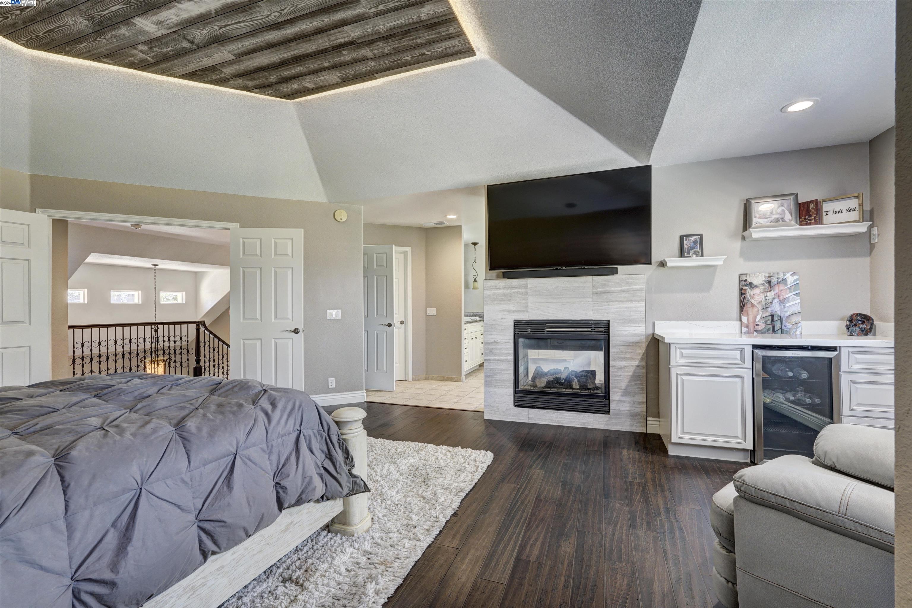 Detail Gallery Image 21 of 35 For 5662 Oakmont Ct., Discovery Bay,  CA 94505-513 - 5 Beds | 4 Baths