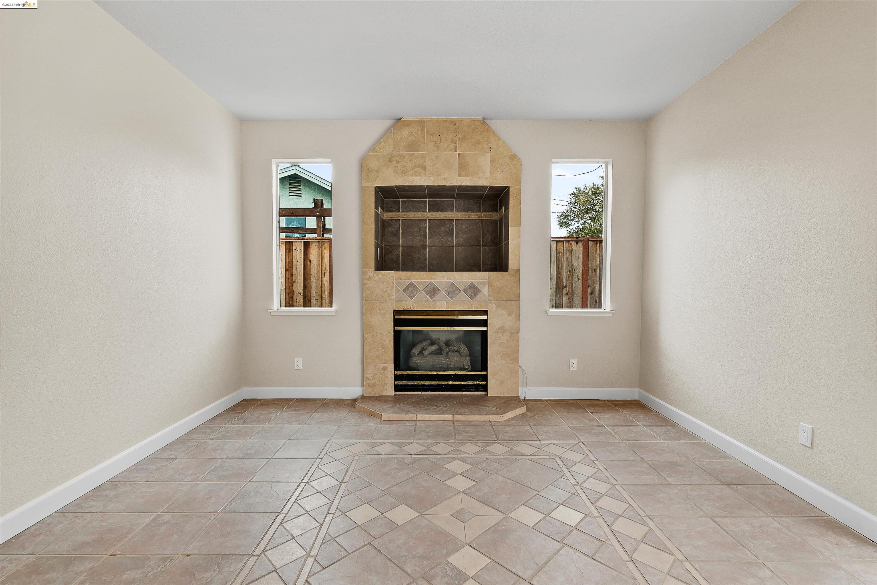 Detail Gallery Image 24 of 52 For 324 Deerpark Way, Oakley,  CA 94561 - 4 Beds | 2/1 Baths