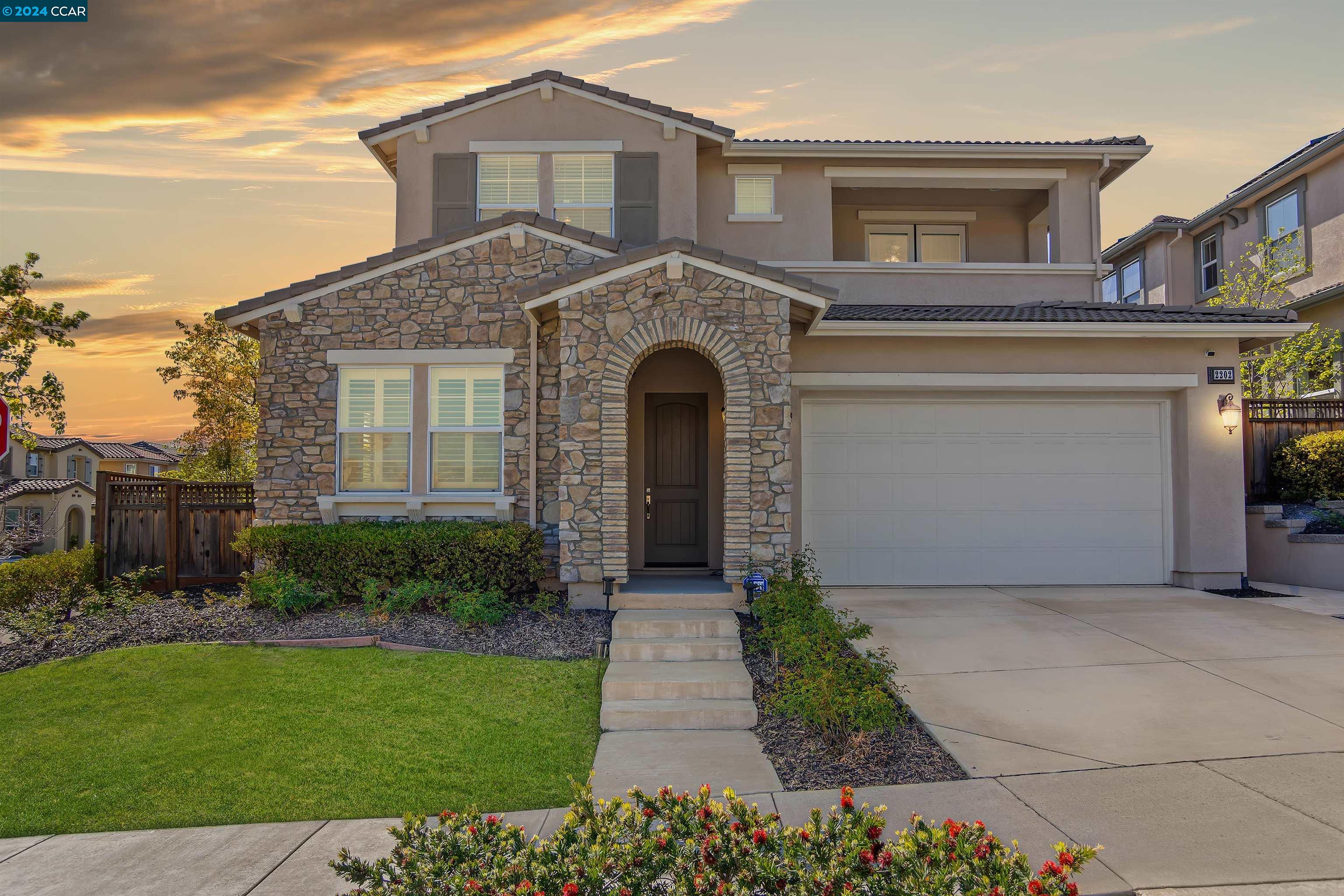 Detail Gallery Image 1 of 1 For 2202 Valentano Dr, Dublin,  CA 94568 - 5 Beds | 4/1 Baths
