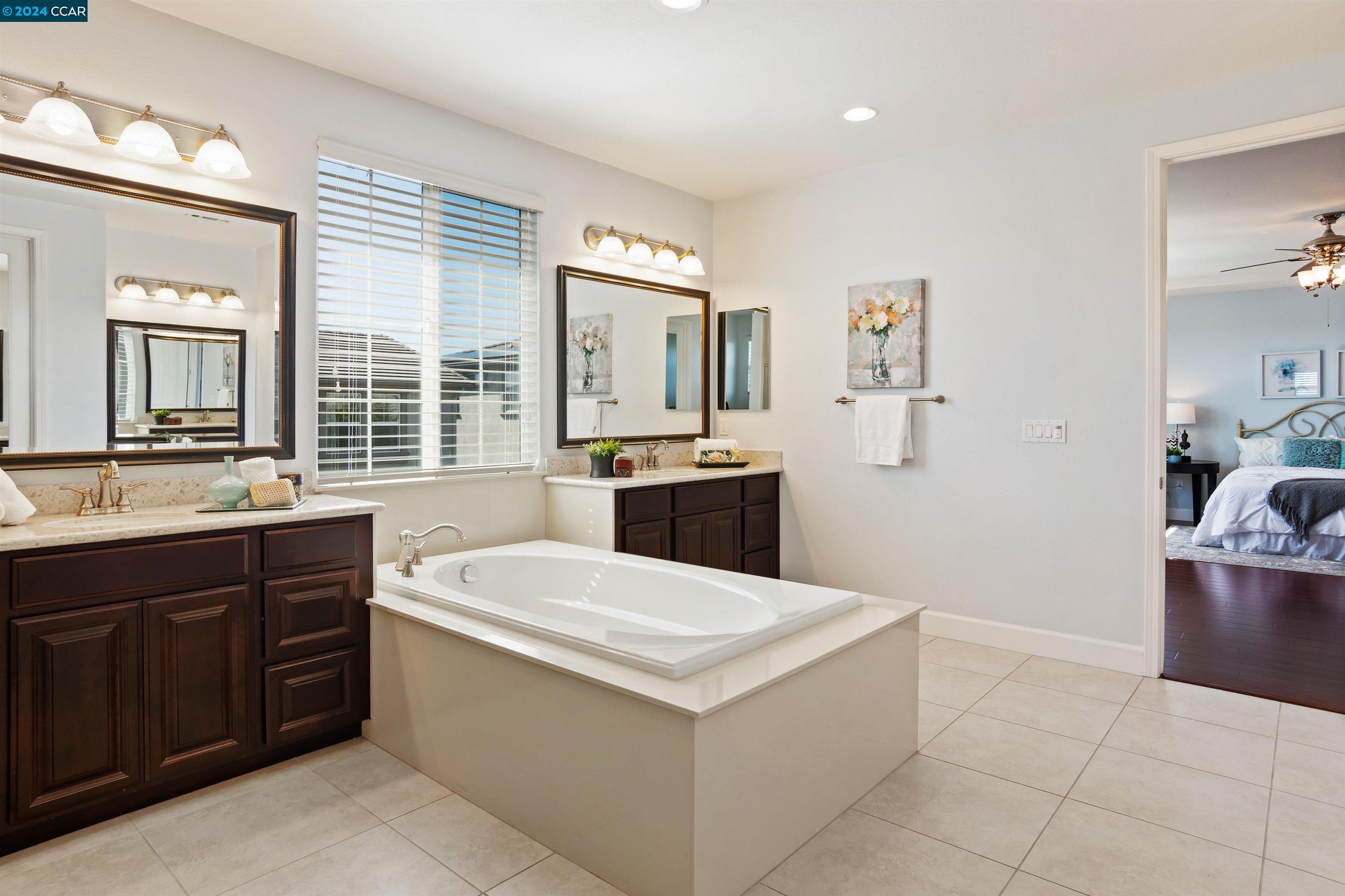 Detail Gallery Image 41 of 60 For 2202 Valentano Dr, Dublin,  CA 94568 - 5 Beds | 4/1 Baths