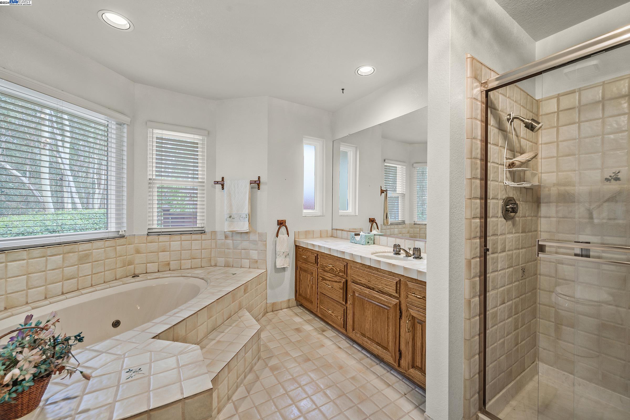Detail Gallery Image 35 of 43 For 18019 Center St, Castro Valley,  CA 94546 - 3 Beds | 2 Baths