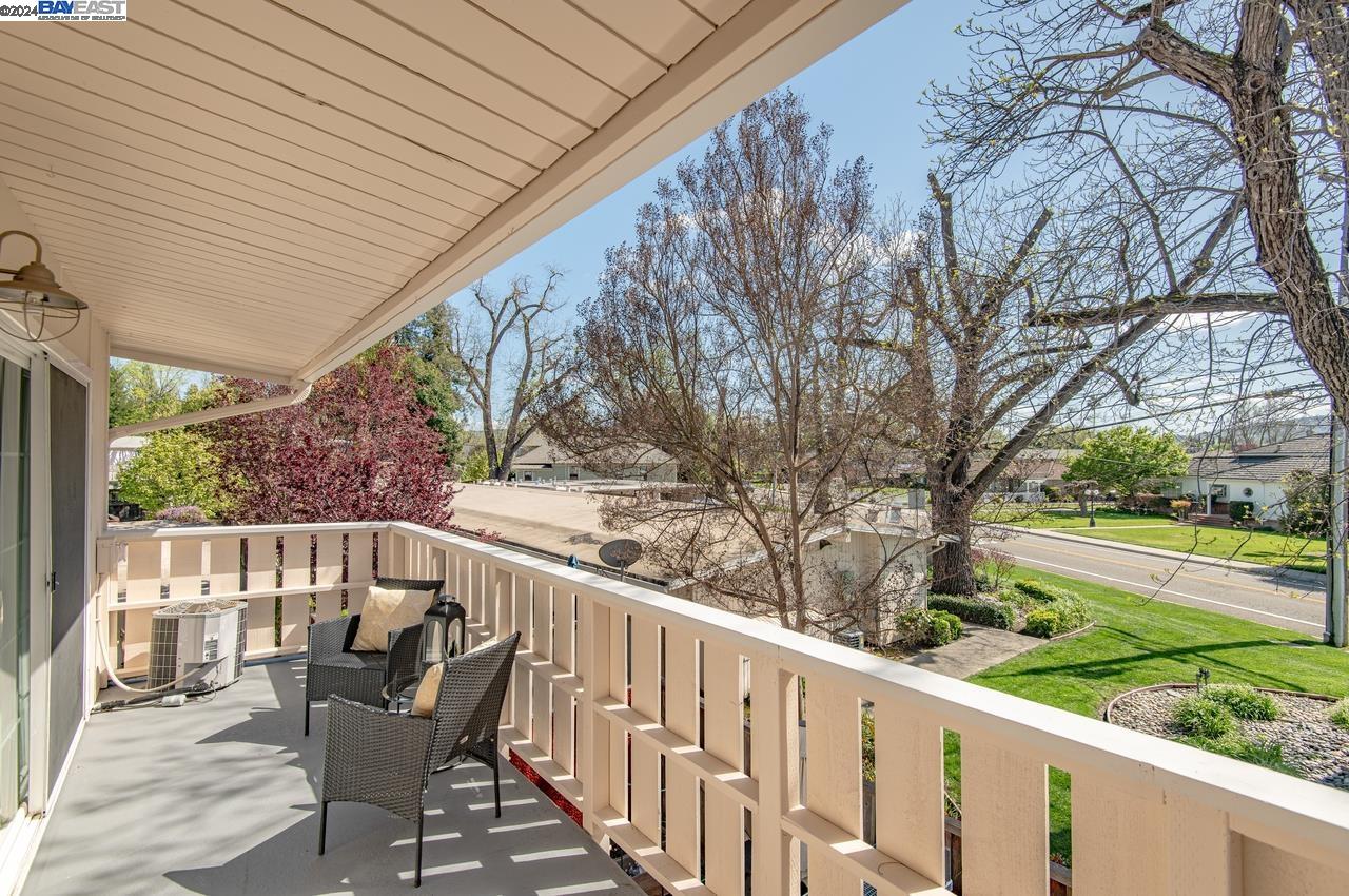 Detail Gallery Image 16 of 25 For 829 Division St #C,  Pleasanton,  CA 94566 - 1 Beds | 1 Baths