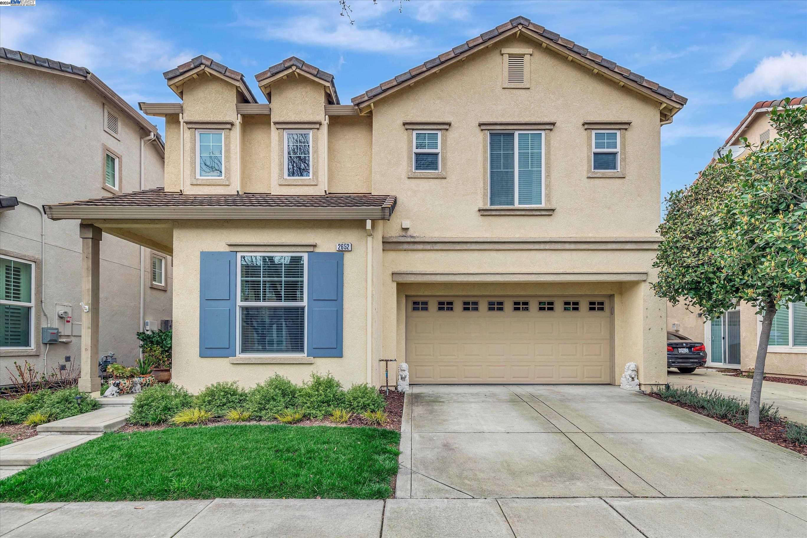 Detail Gallery Image 1 of 43 For 2652 Maria St, Pleasanton,  CA 94588 - 4 Beds | 2/1 Baths