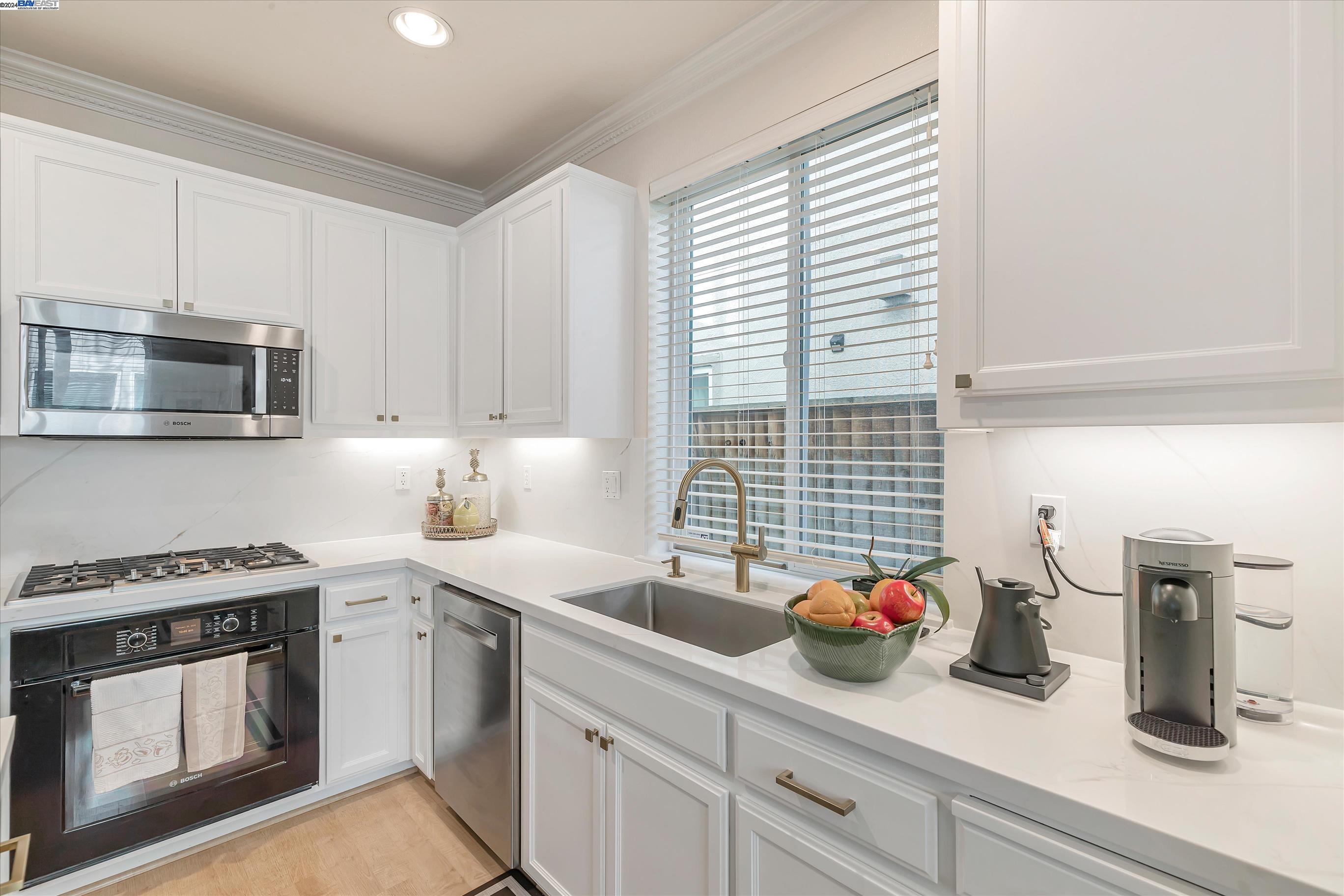 Detail Gallery Image 16 of 43 For 2652 Maria St, Pleasanton,  CA 94588 - 4 Beds | 2/1 Baths