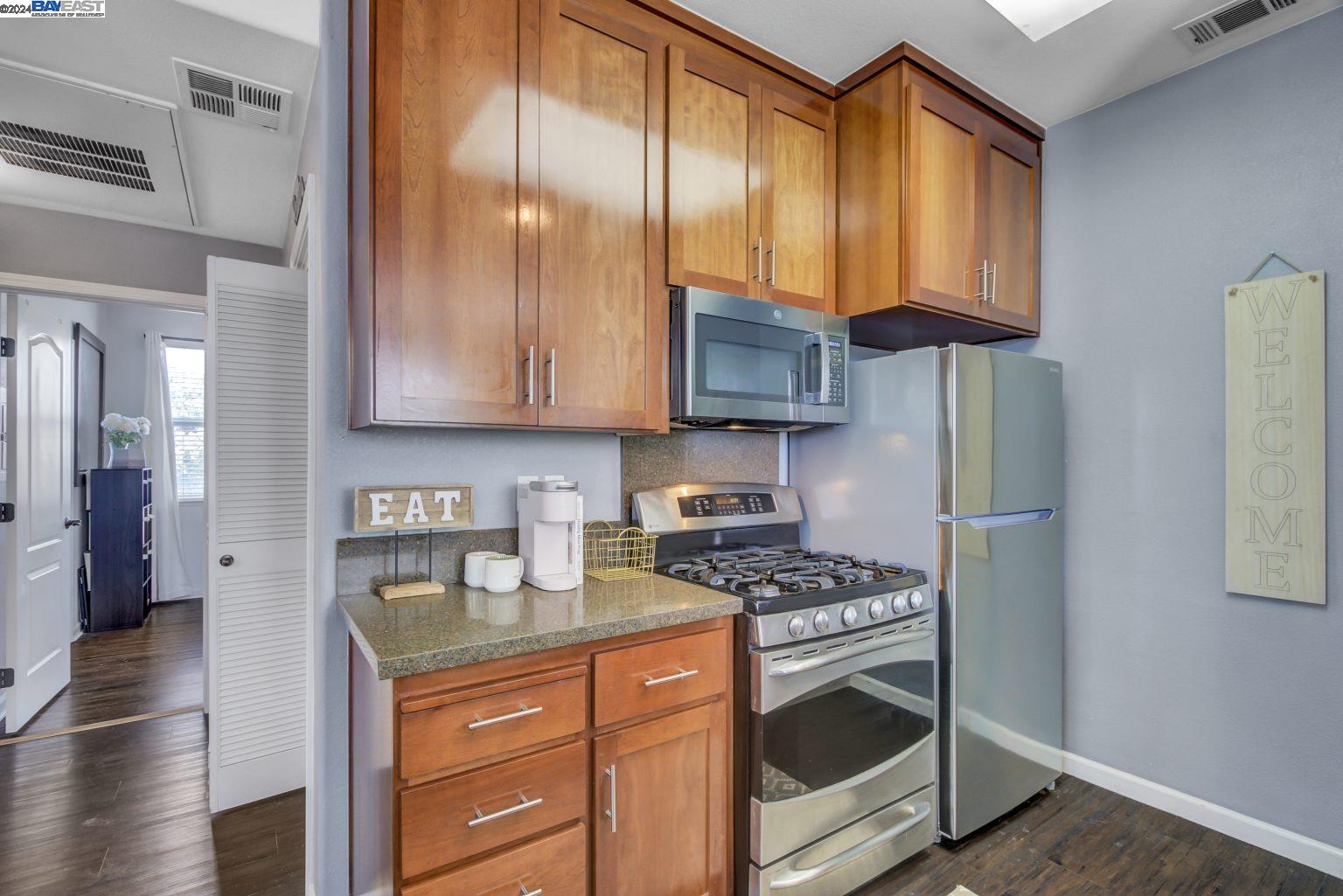 Detail Gallery Image 14 of 36 For 30653 Union City Blvd, Union City,  CA 94587 - 1 Beds | 1 Baths