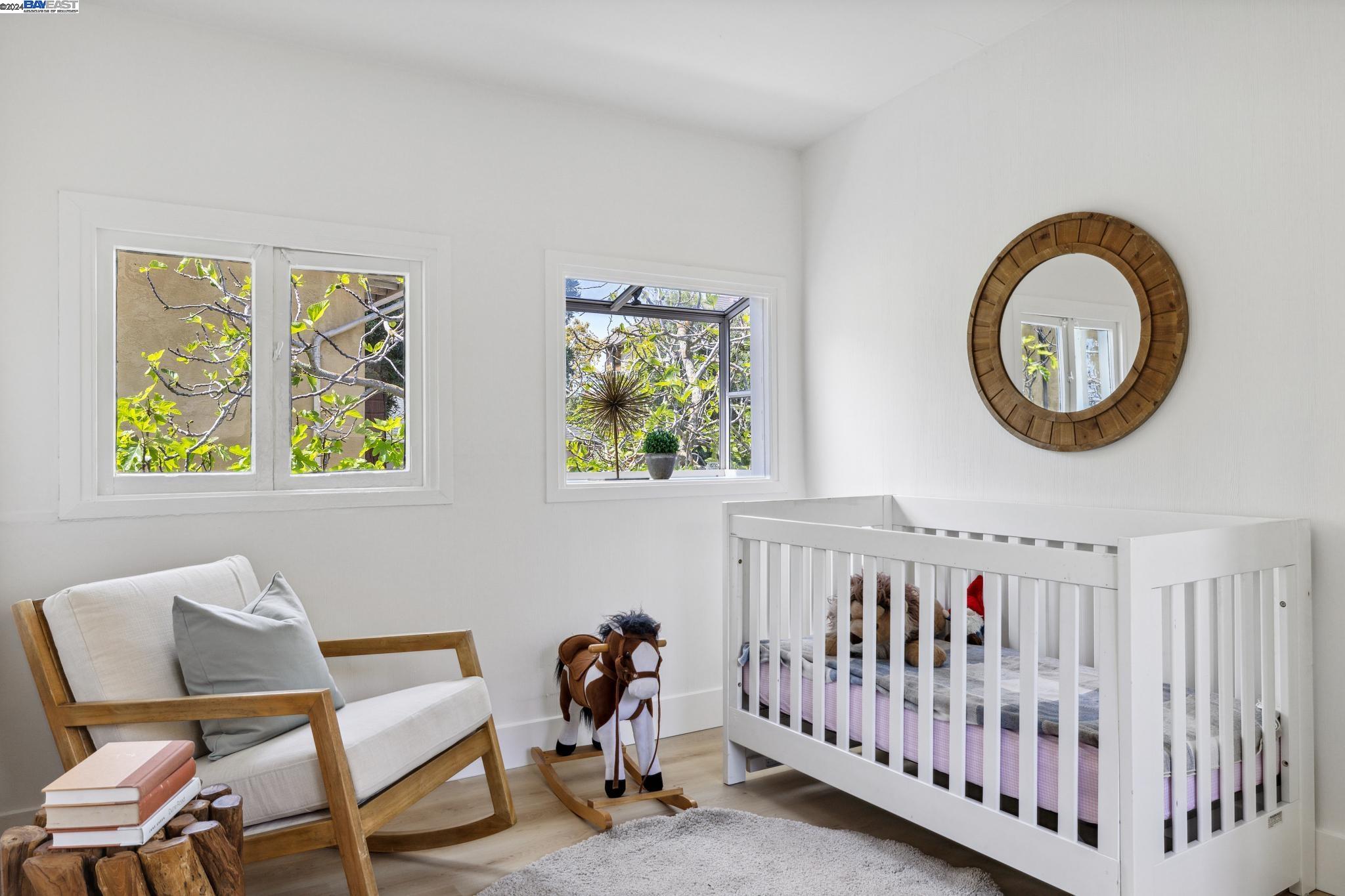 Detail Gallery Image 22 of 39 For 1041 Mound St, Alameda,  CA 94501 - 3 Beds | 1/1 Baths