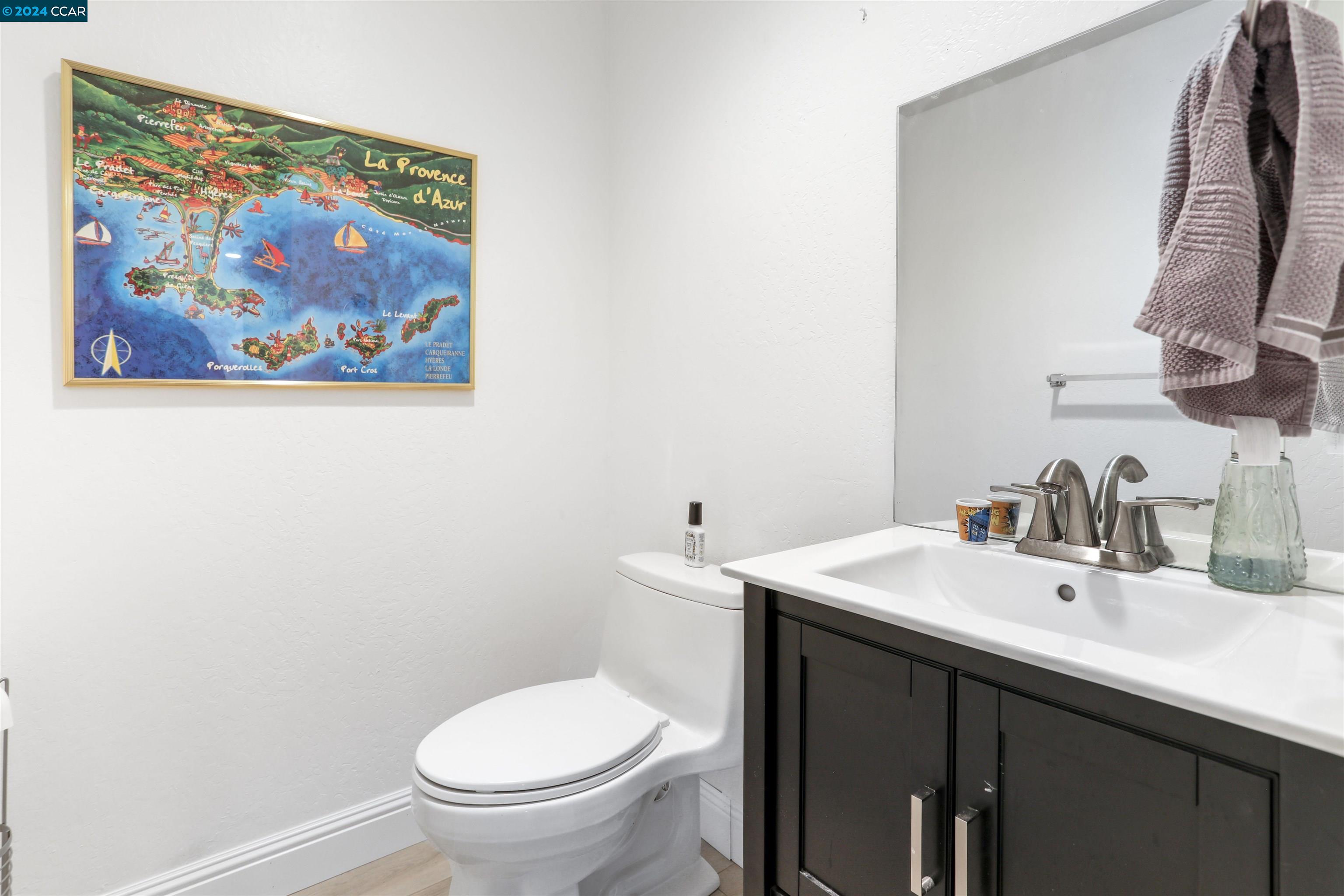 Detail Gallery Image 14 of 21 For 416 Camelback Rd, Pleasant Hill,  CA 94523 - 3 Beds | 2/1 Baths