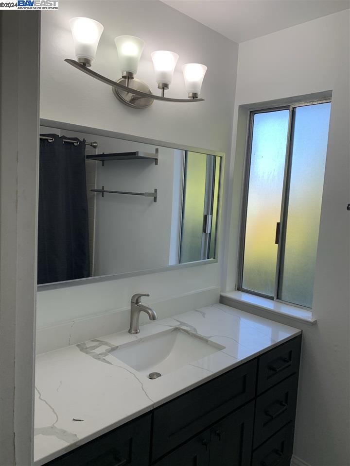 Detail Gallery Image 14 of 21 For 1756 Kudu Ct, Hayward,  CA 94541 - 2 Beds | 1/1 Baths