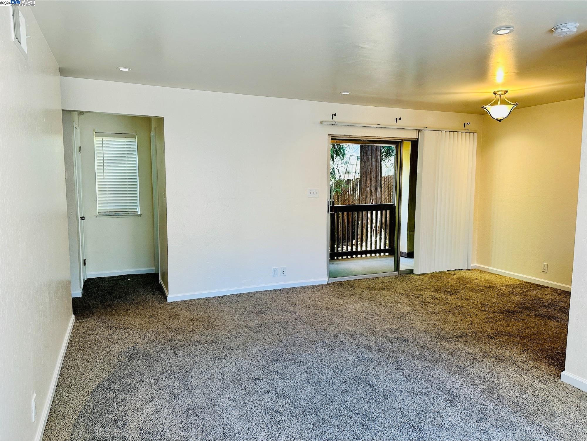 Detail Gallery Image 8 of 21 For 1756 Kudu Ct, Hayward,  CA 94541 - 2 Beds | 1/1 Baths