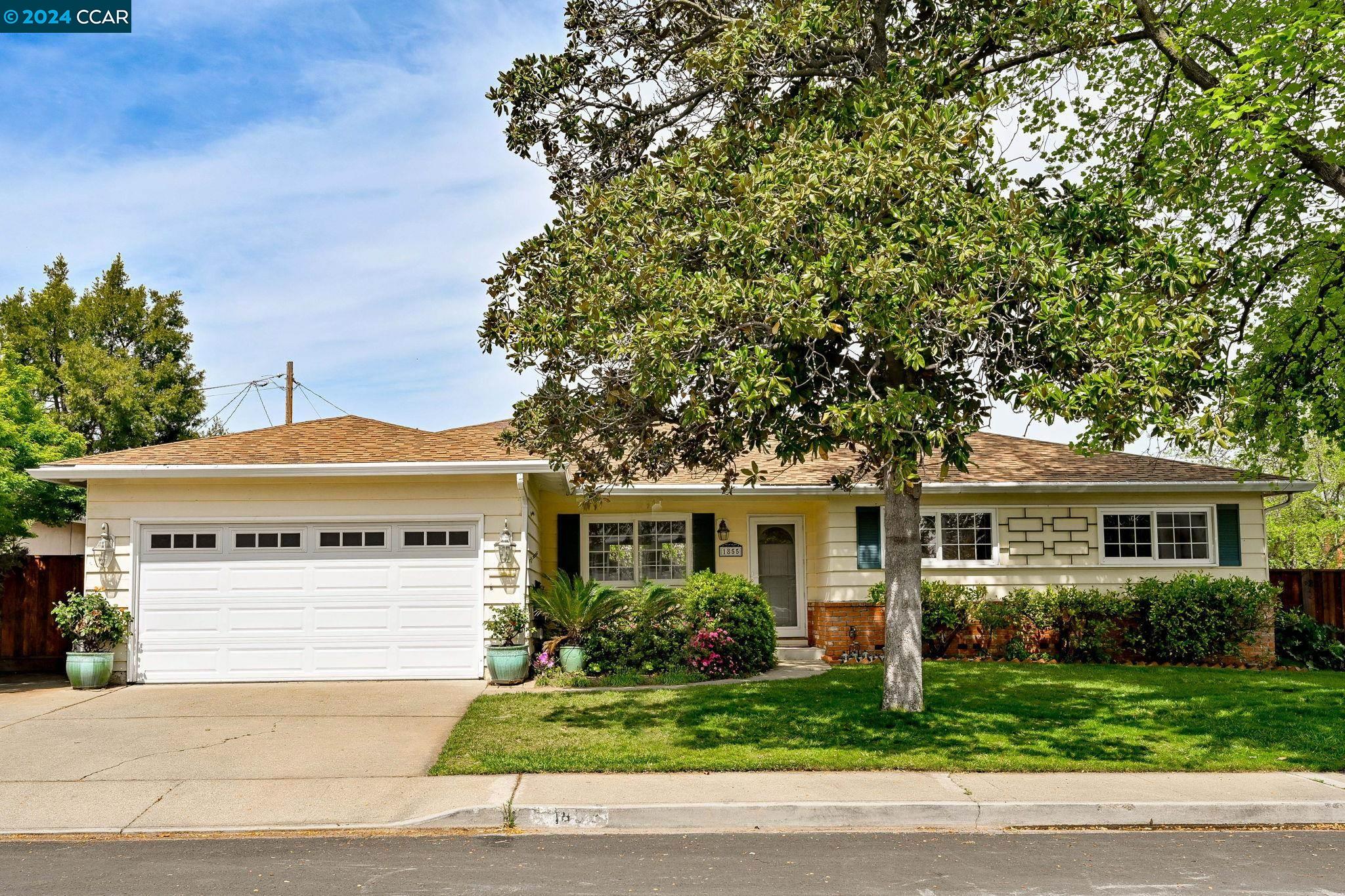 Detail Gallery Image 1 of 1 For 1855 Cleveland Ct, Concord,  CA 94521 - 3 Beds | 2 Baths