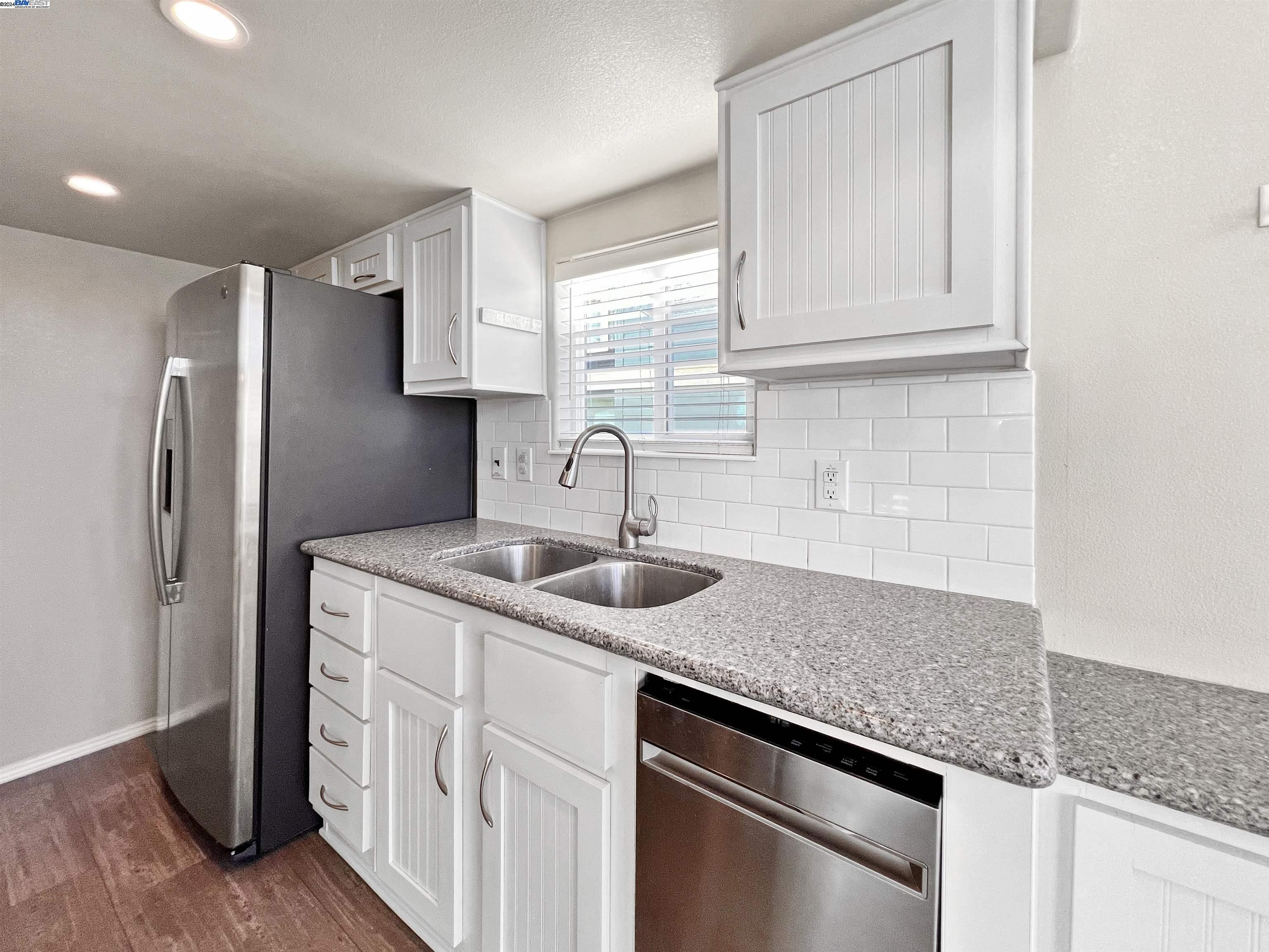 Detail Gallery Image 11 of 30 For 1468 Grand Ave #30, San Leandro,  CA 94577 - 1 Beds | 1 Baths