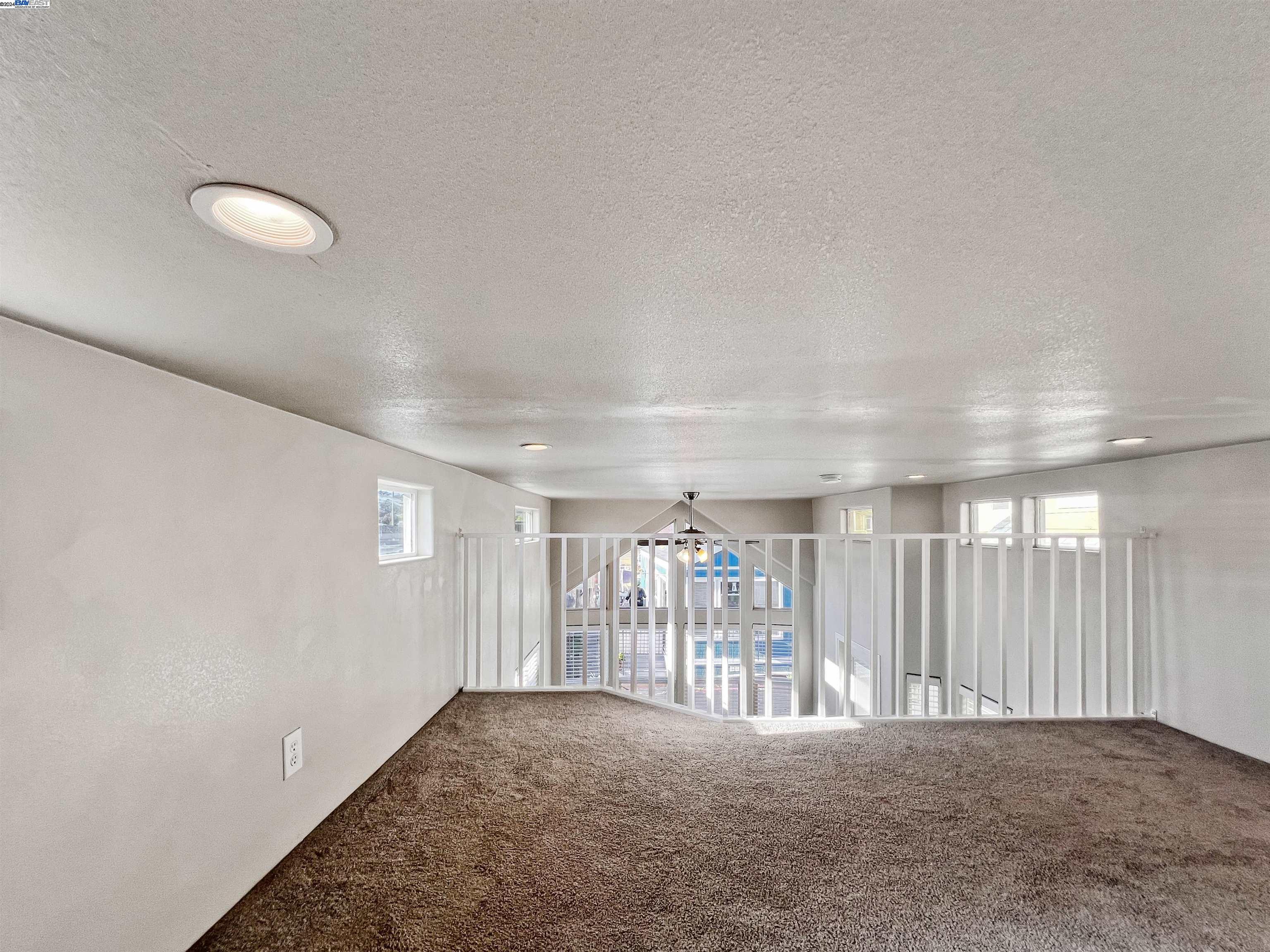 Detail Gallery Image 17 of 30 For 1468 Grand Ave #30, San Leandro,  CA 94577 - 1 Beds | 1 Baths