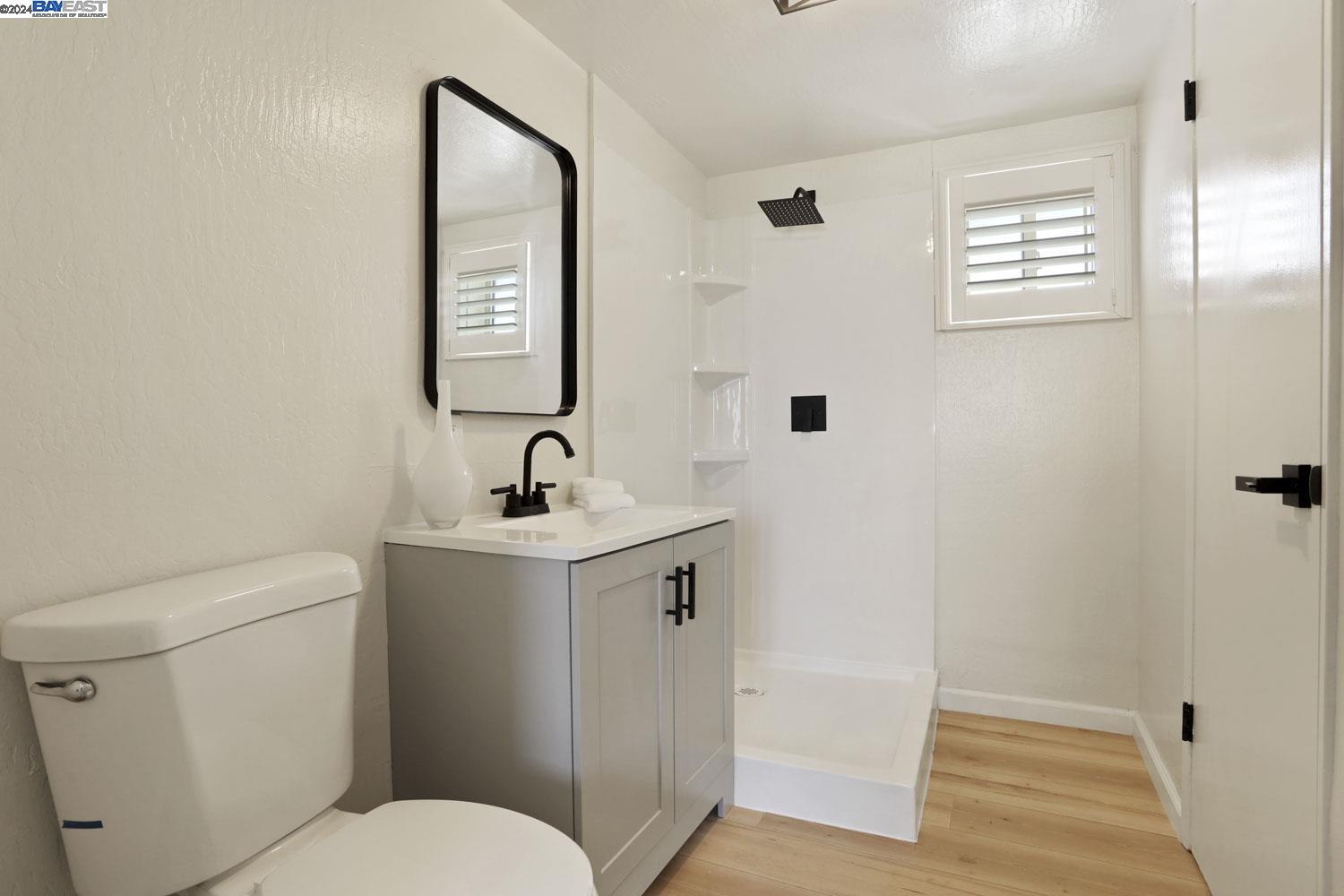 Detail Gallery Image 24 of 47 For 280 Appian Way, Union City,  CA 94587 - 4 Beds | 2/1 Baths