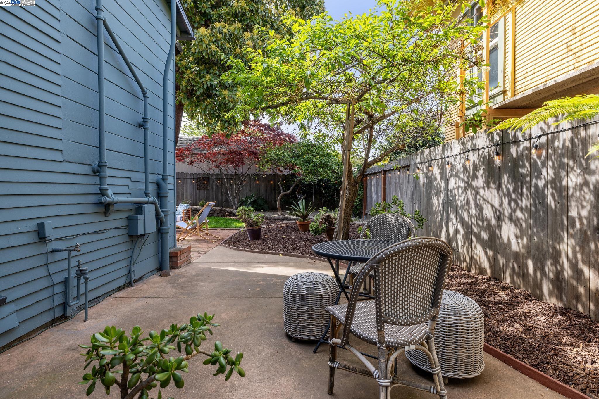 Detail Gallery Image 49 of 54 For 1219 Walnut St, Alameda,  CA 94501 - 4 Beds | 2 Baths