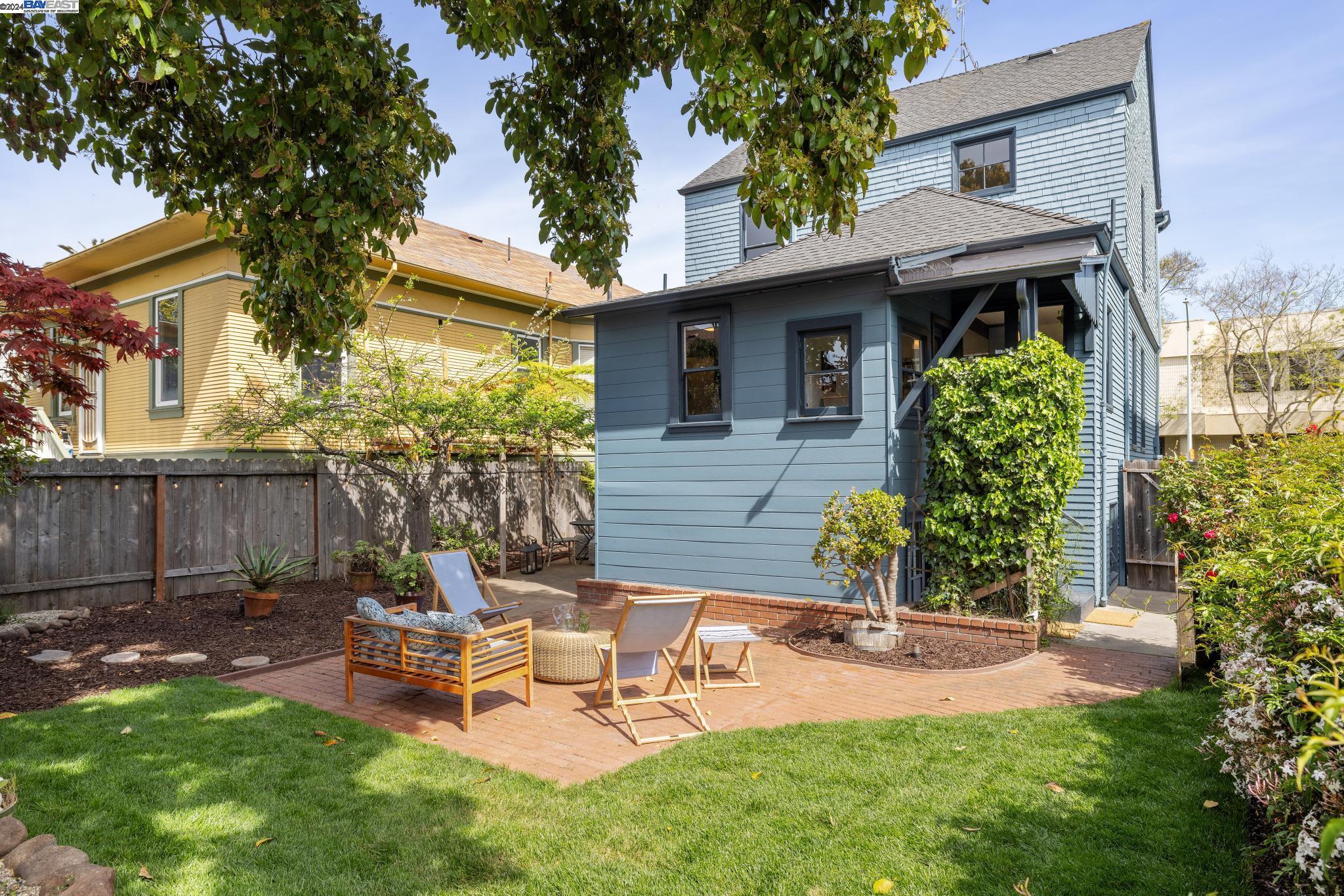 Detail Gallery Image 51 of 54 For 1219 Walnut St, Alameda,  CA 94501 - 4 Beds | 2 Baths