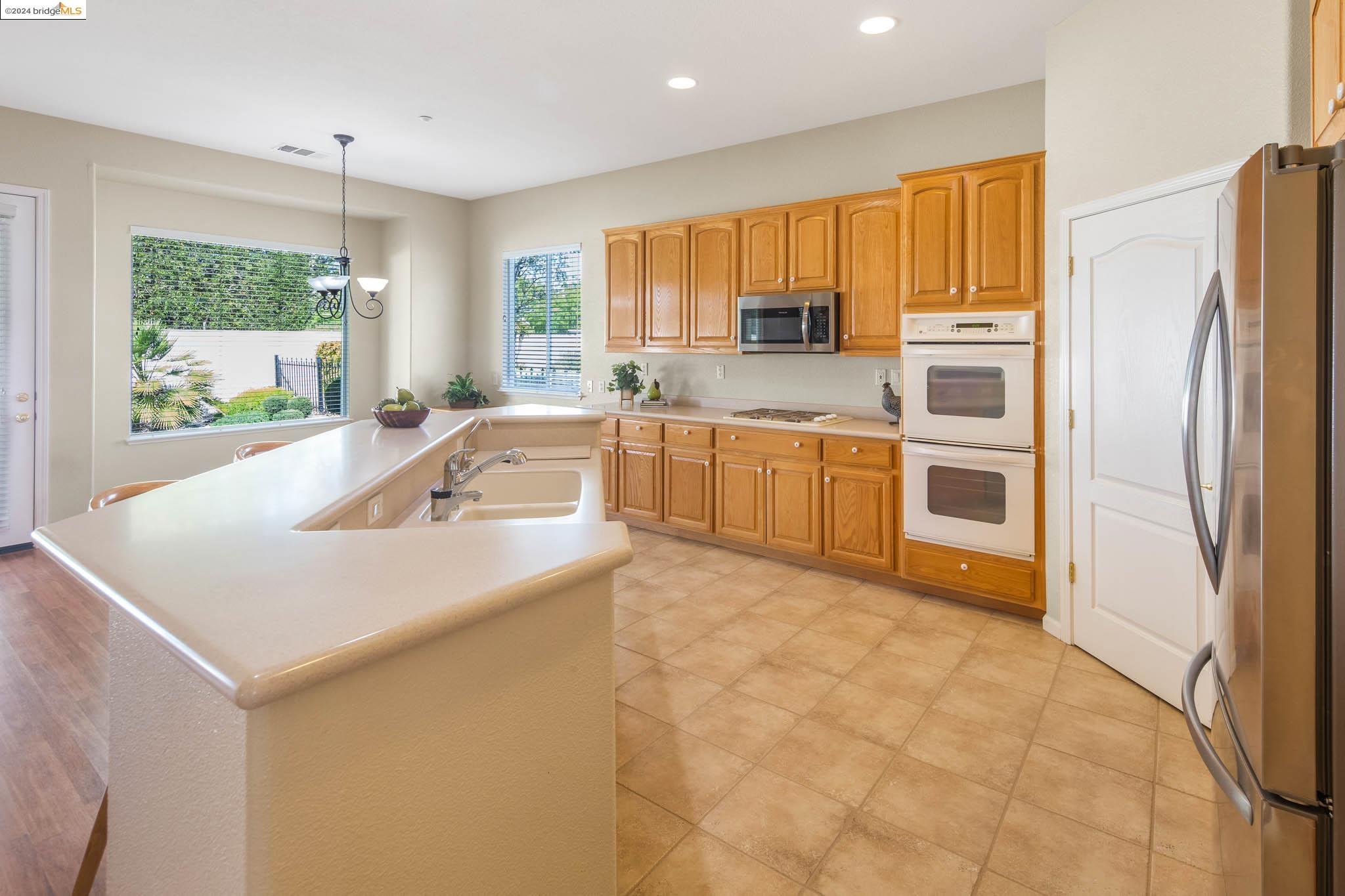 Detail Gallery Image 9 of 22 For 725 Stewart Way, Brentwood,  CA 94513 - 2 Beds | 2/1 Baths