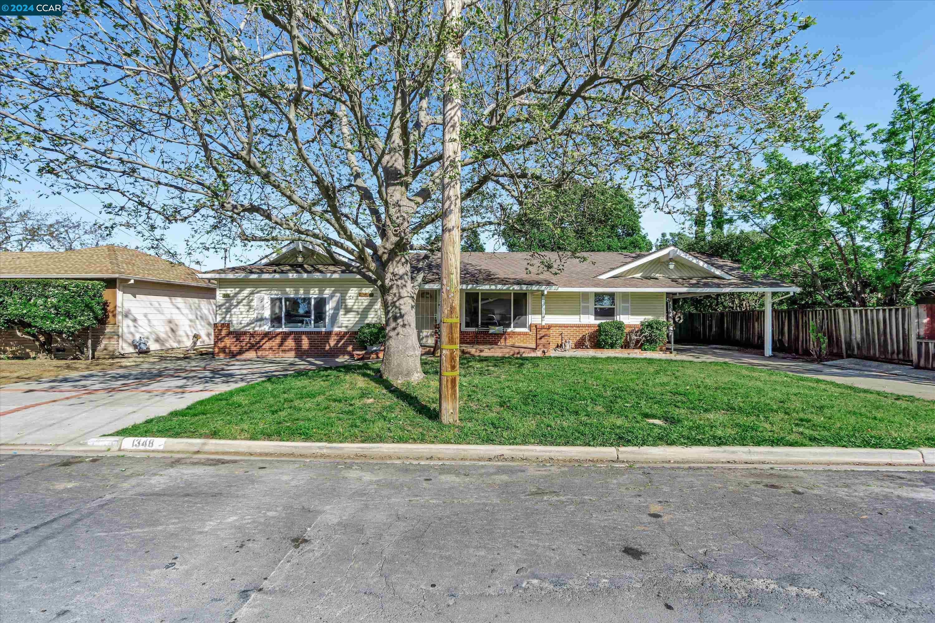 Detail Gallery Image 1 of 1 For 1348 Coventry Rd, Concord,  CA 94518 - 4 Beds | 2 Baths