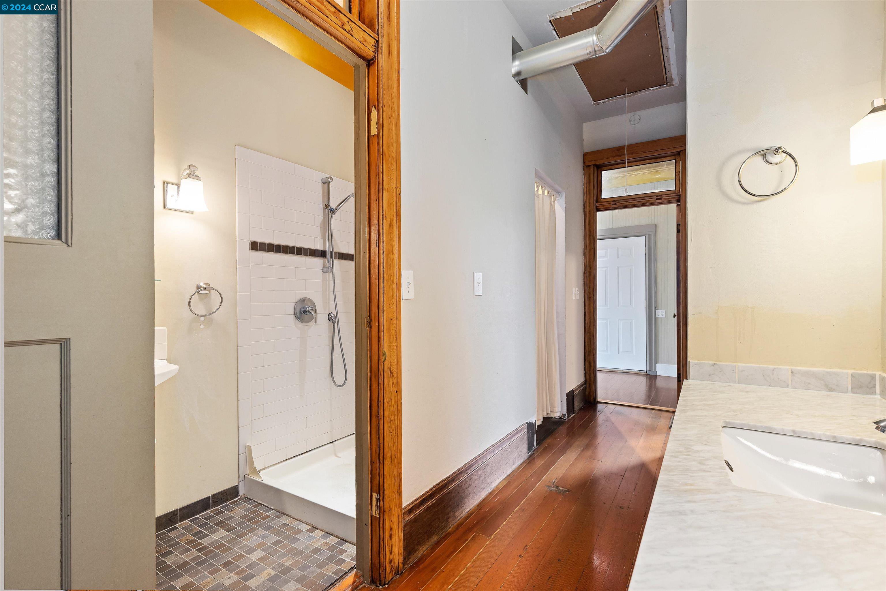 Detail Gallery Image 21 of 40 For 2410 9th St, Berkeley,  CA 94710 - – Beds | – Baths