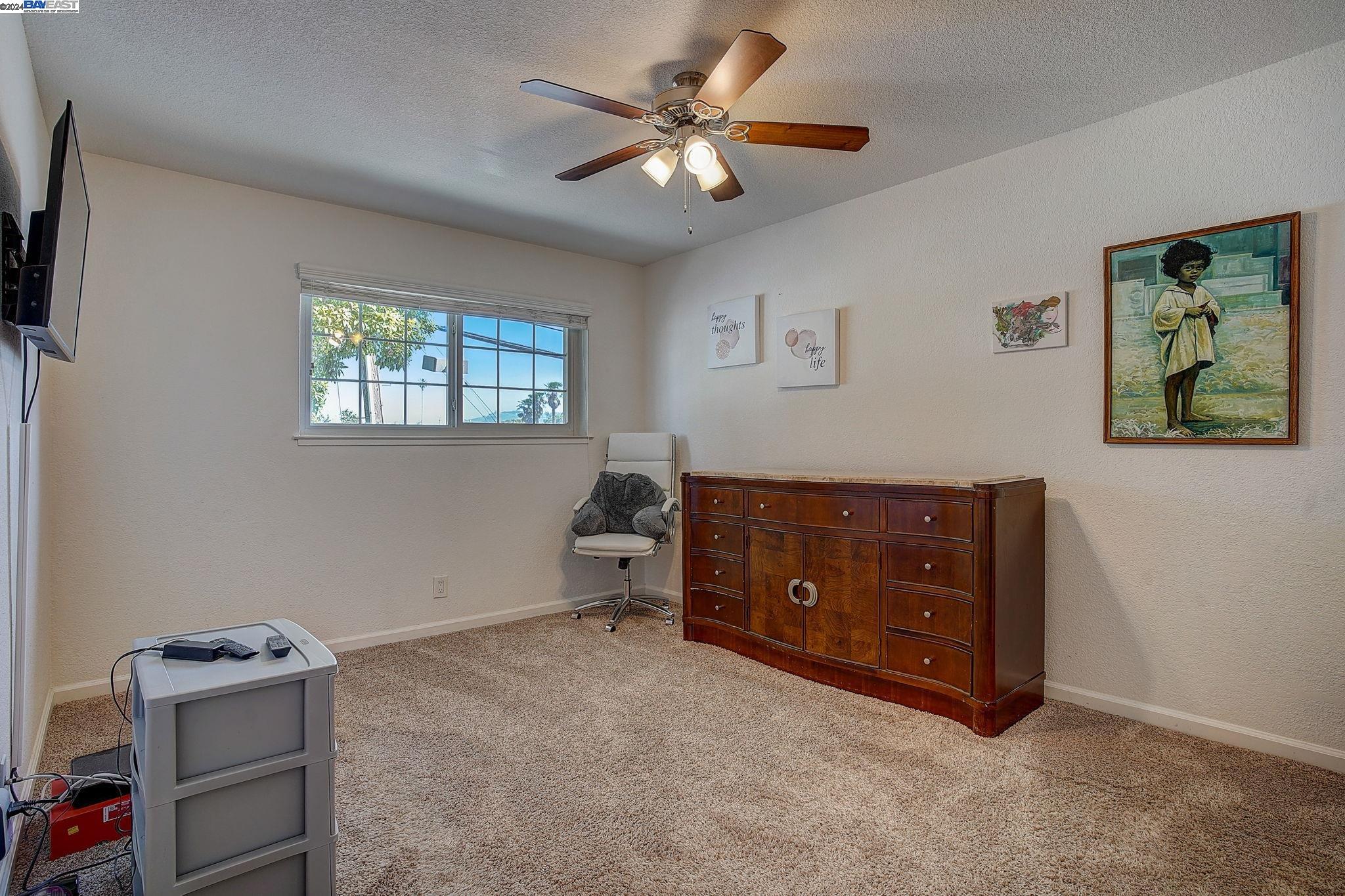 Detail Gallery Image 10 of 24 For 650 Fargo Ave #3,  San Leandro,  CA 94579 - 3 Beds | 2/1 Baths